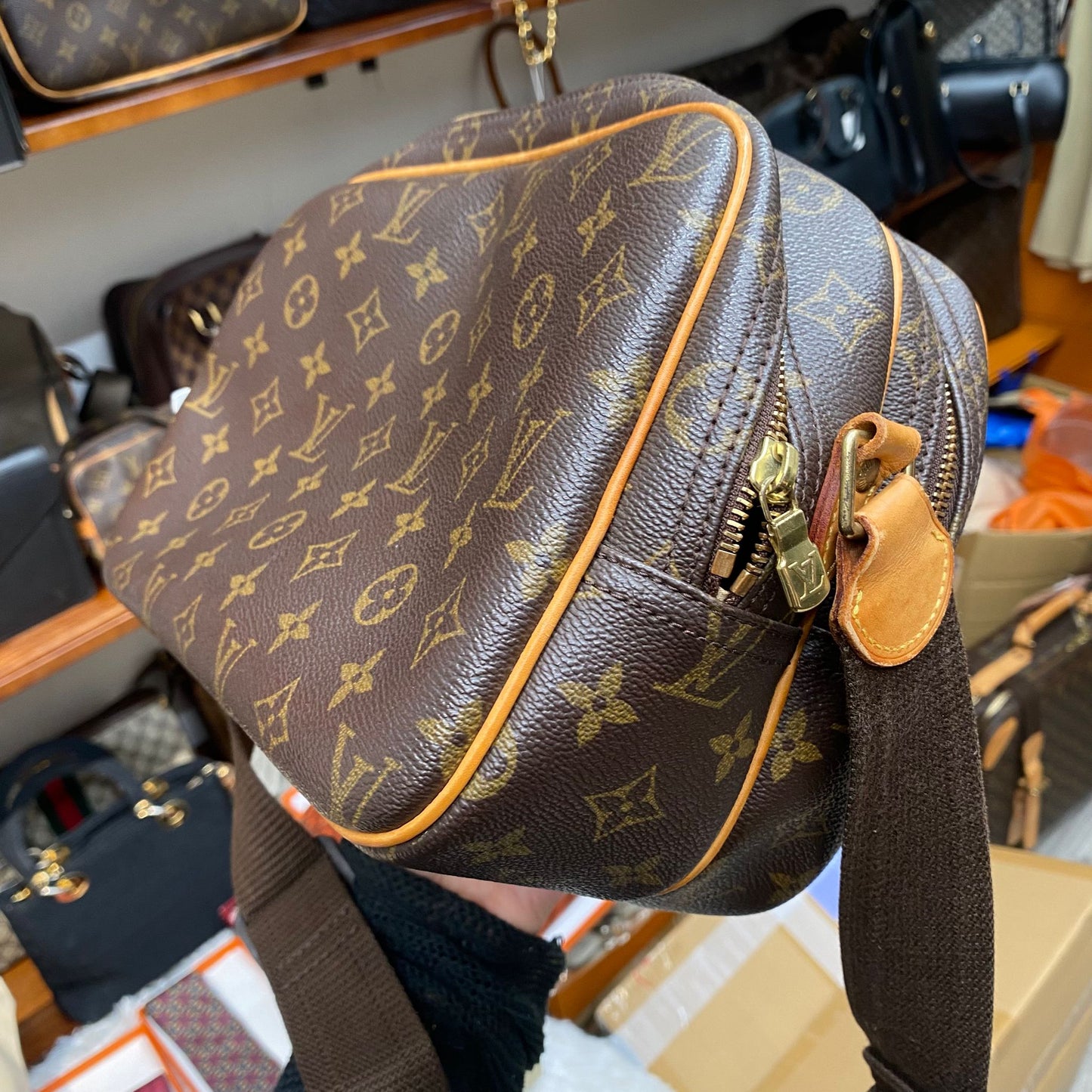 LV 記者袋