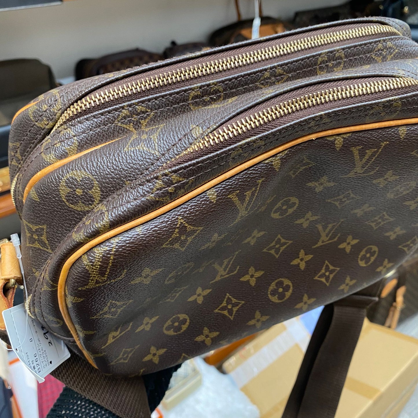 LV 記者袋