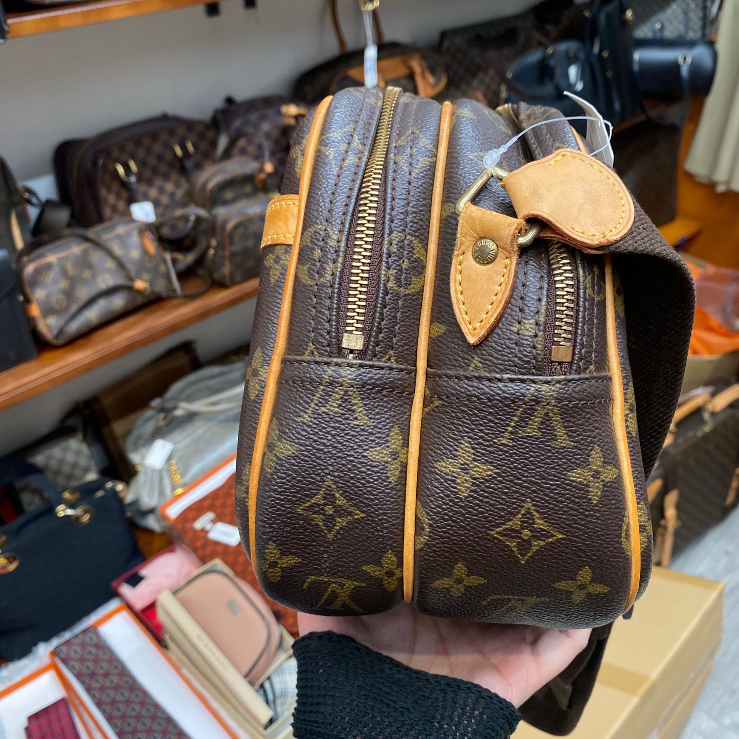 LV 記者袋