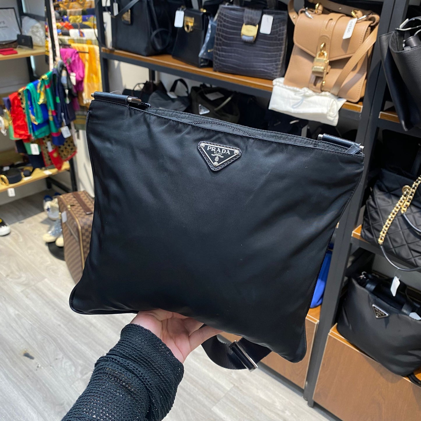 PRADA 黑色斜孭袋