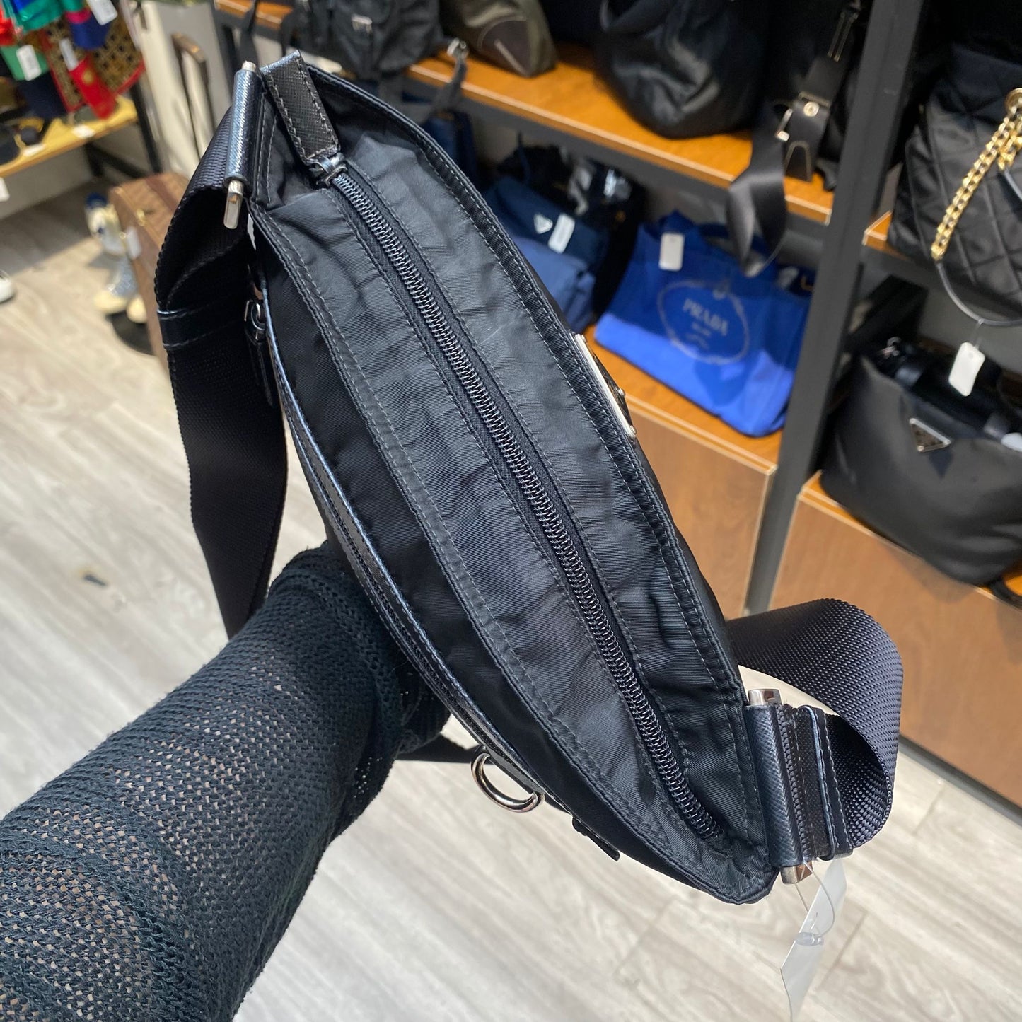 PRADA 黑色斜孭袋