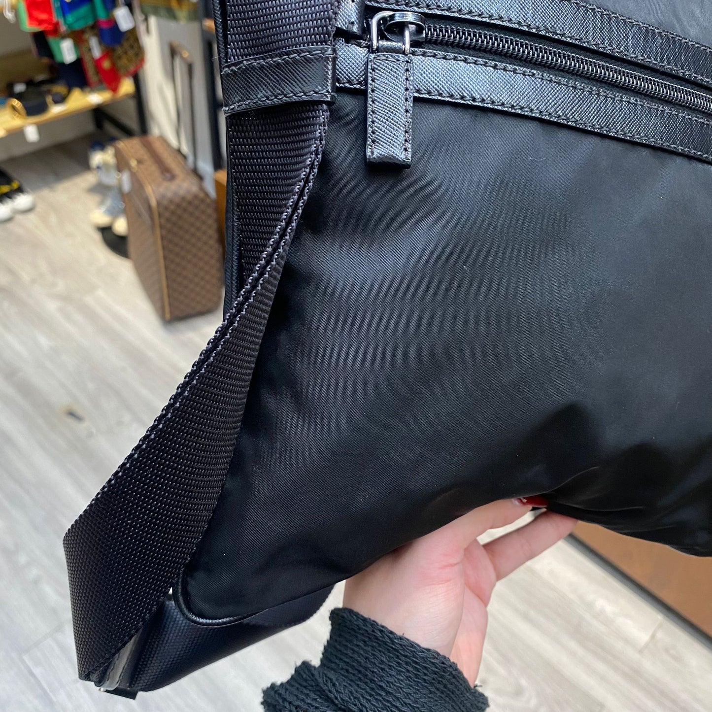 PRADA 黑色斜孭袋