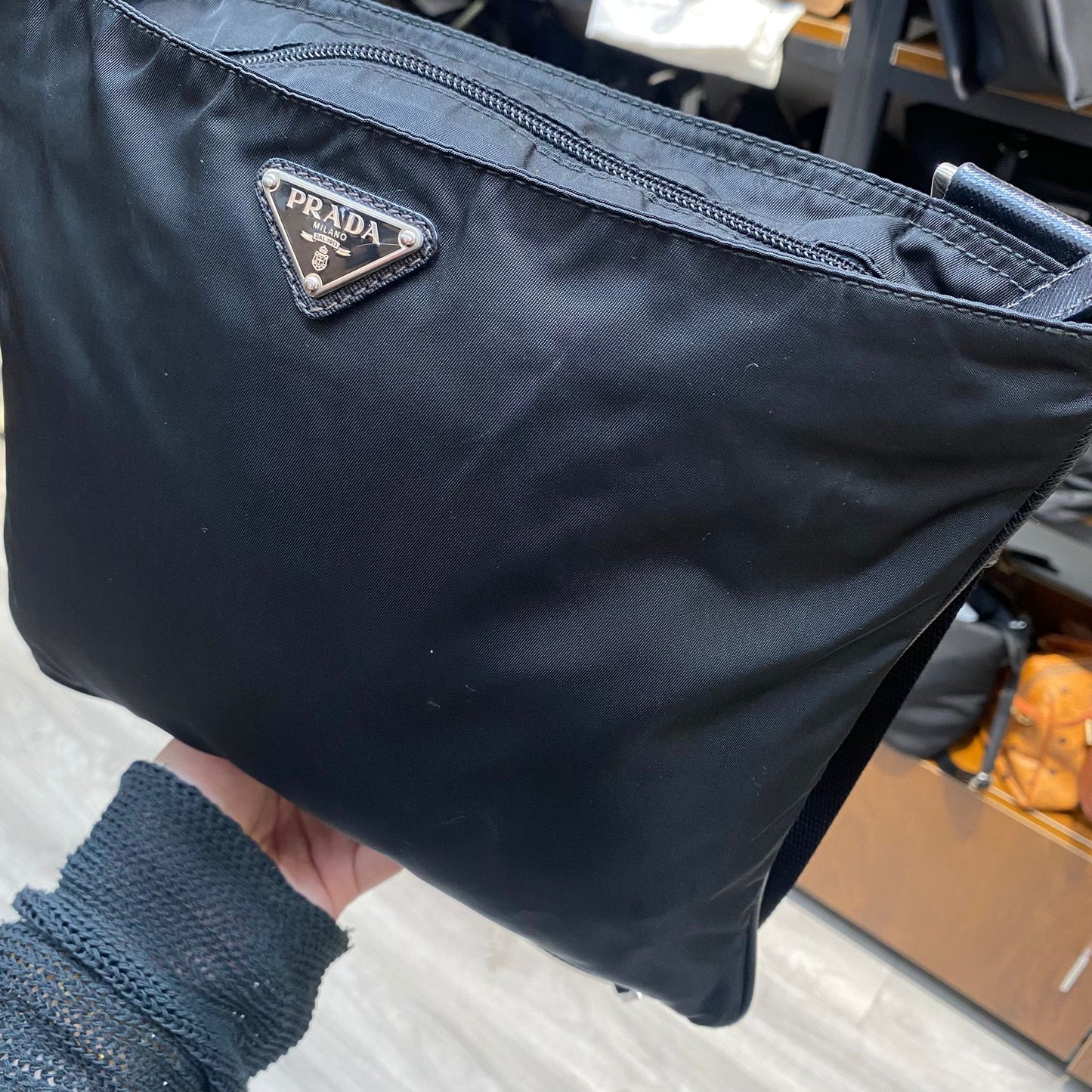 PRADA 黑色斜孭袋