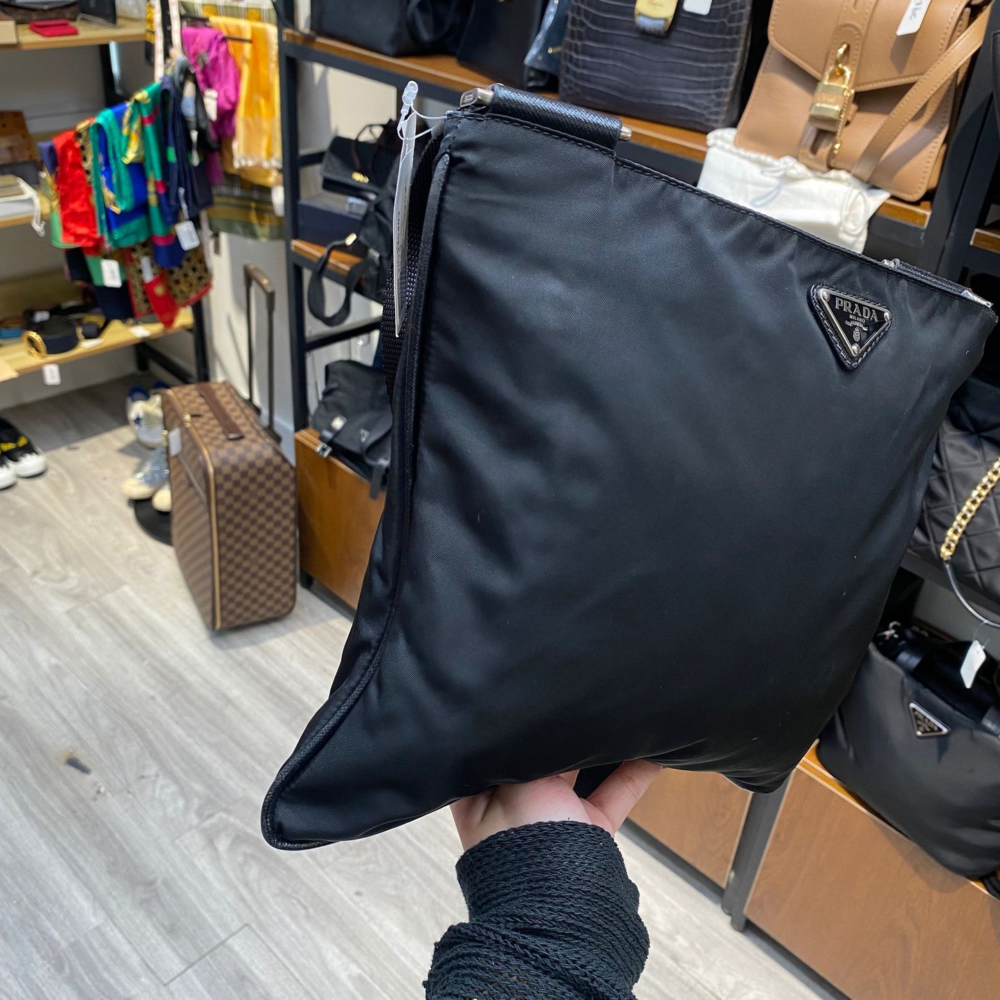 PRADA 黑色斜孭袋