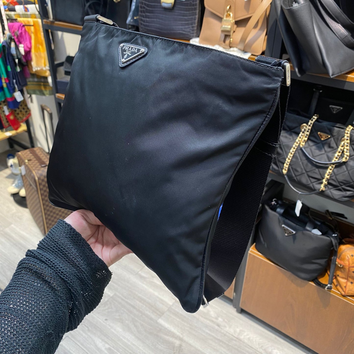 PRADA 黑色斜孭袋