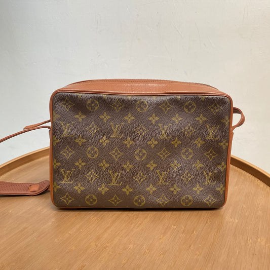 LV 老花斜孭袋