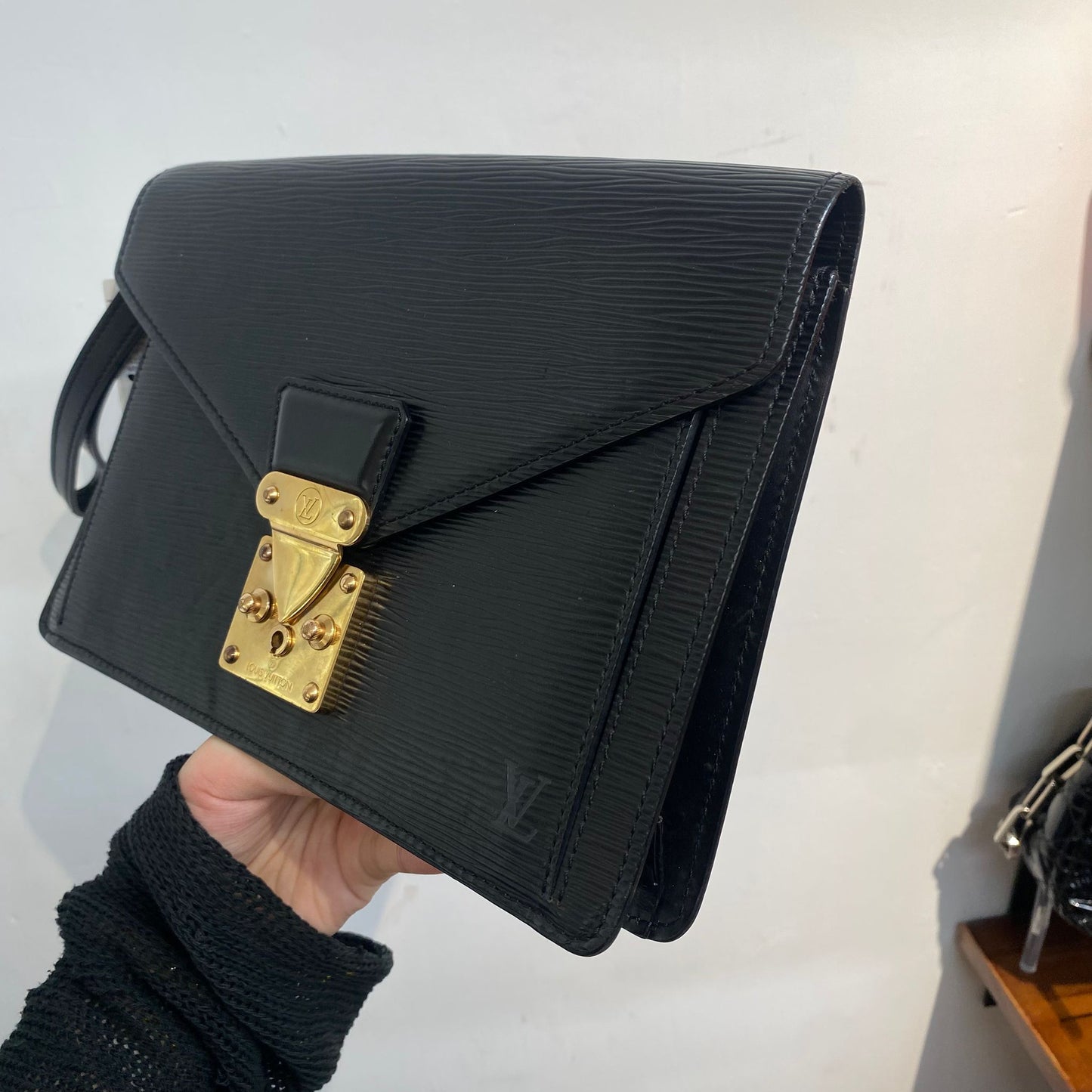 LV 信封袋