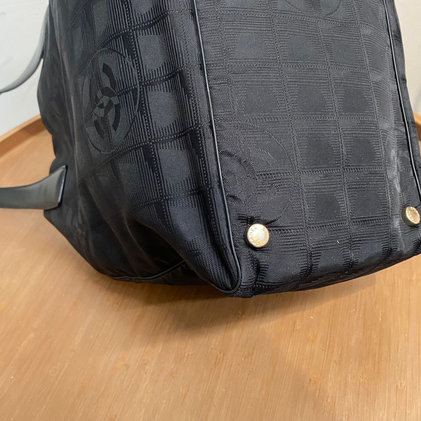 Chanel 冰格 Tote 有貼
