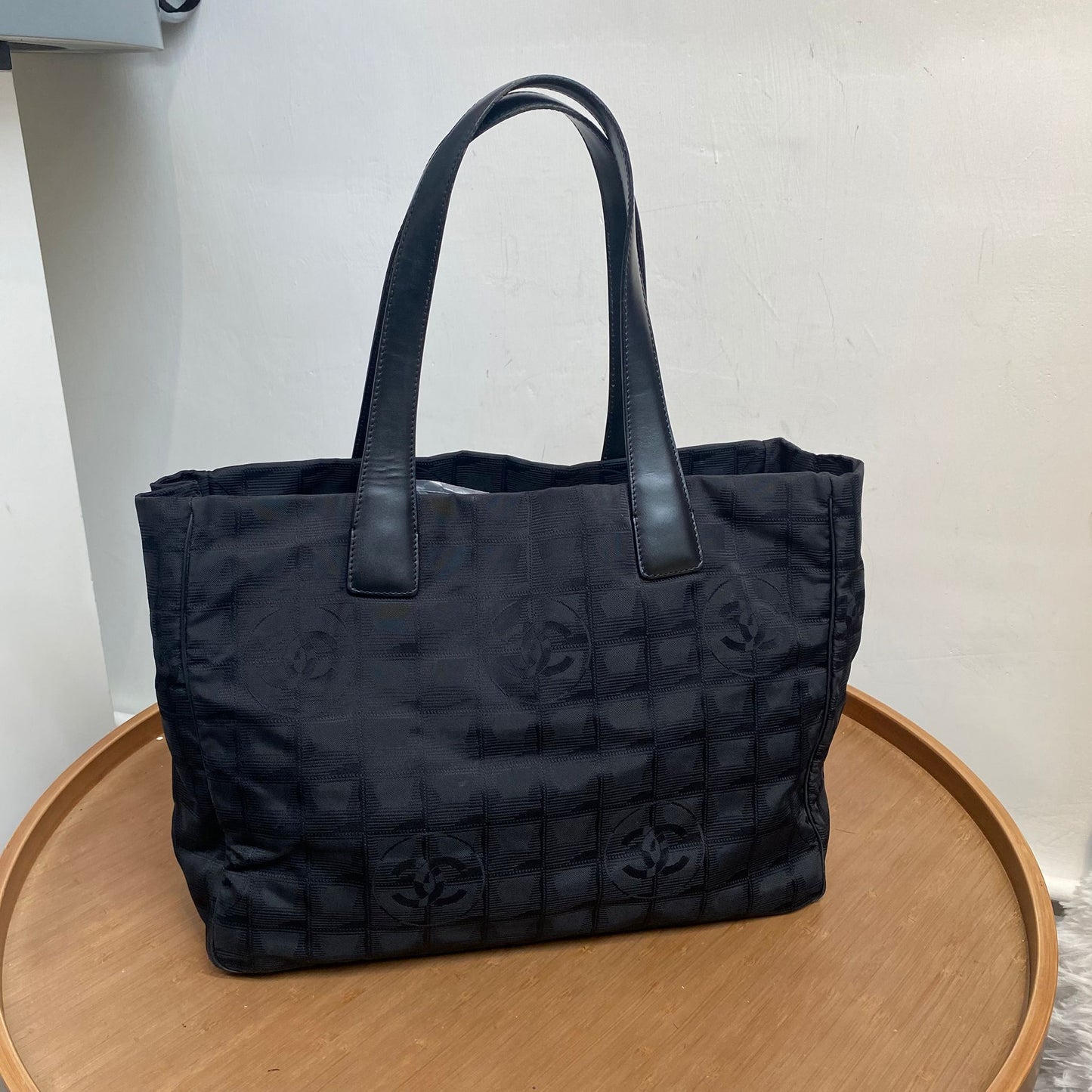 Chanel 冰格 Tote 有貼
