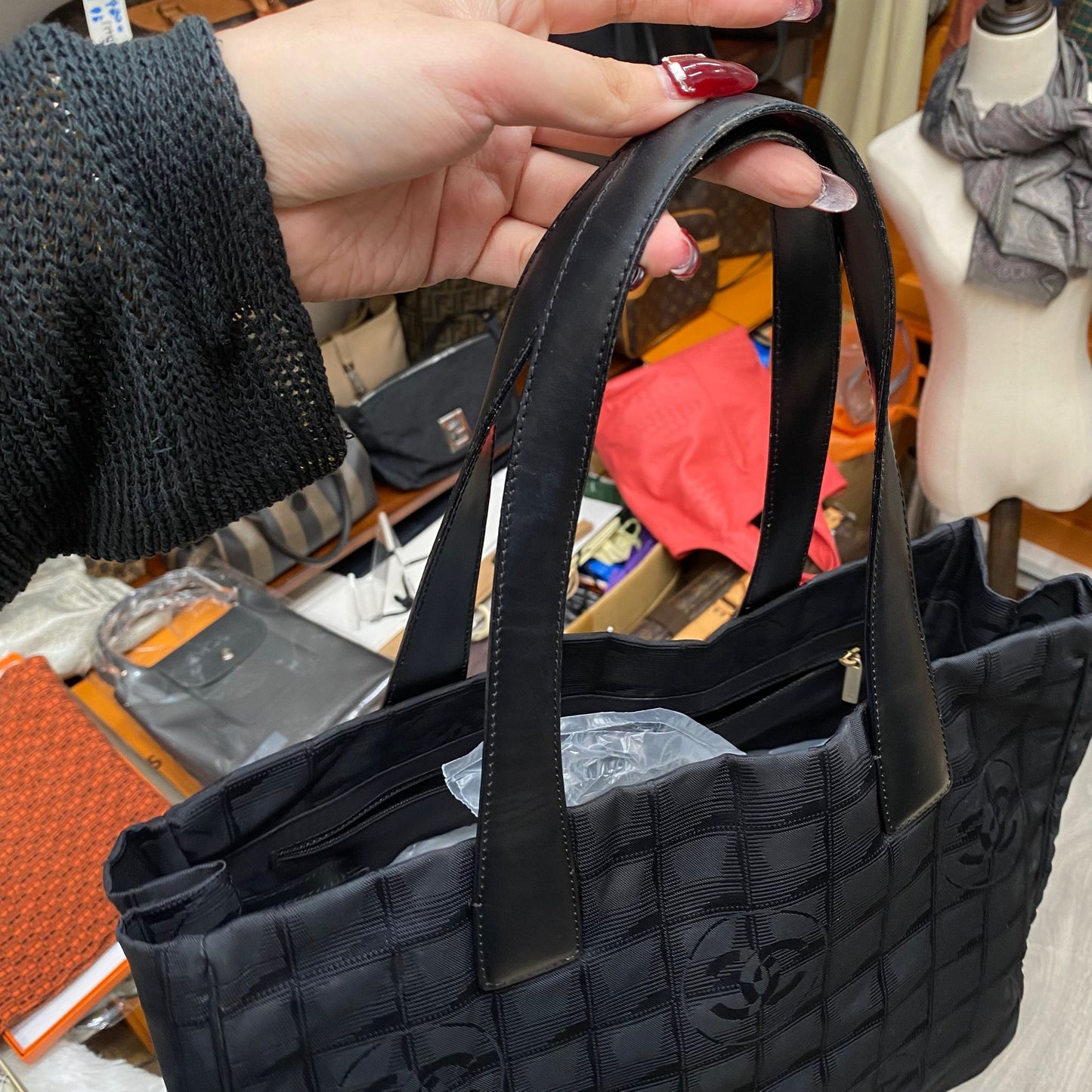 Chanel 冰格 Tote 有貼