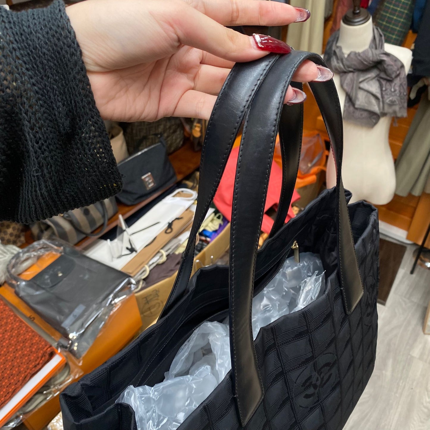 Chanel 冰格 Tote 有貼