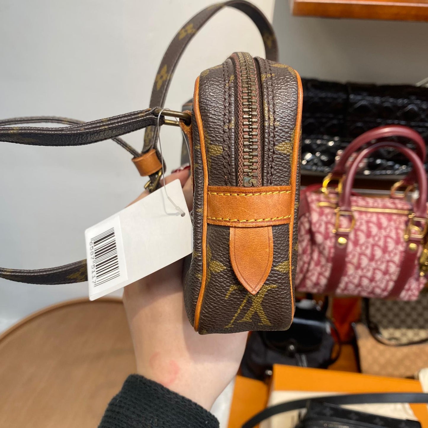 LV 老花斜孭袋