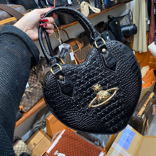 VIVIENNE WESTWOOD 心心手挽袋