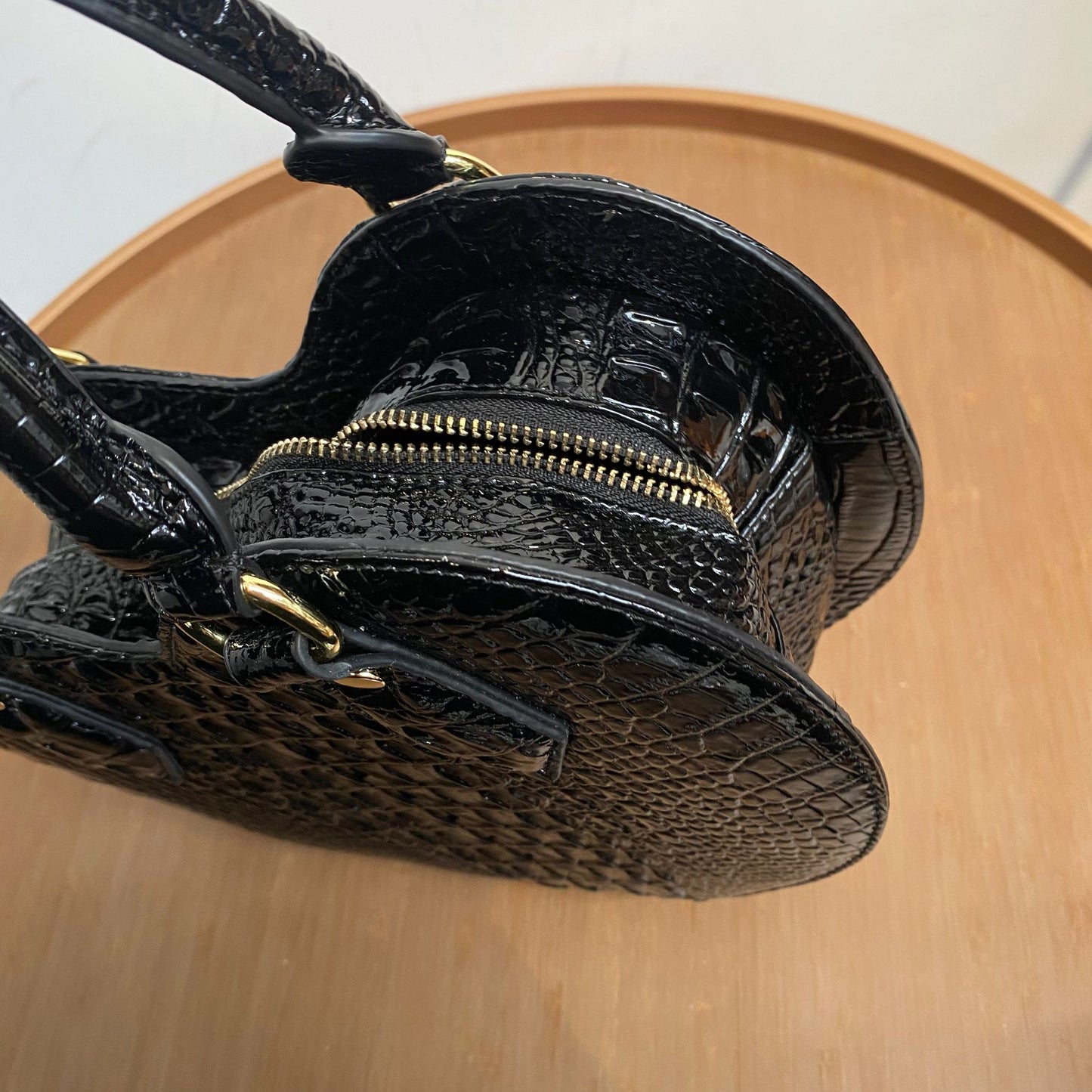 VIVIENNE WESTWOOD 心心手挽袋