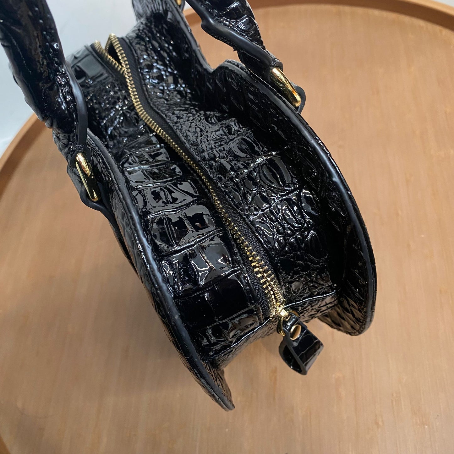VIVIENNE WESTWOOD 心心手挽袋