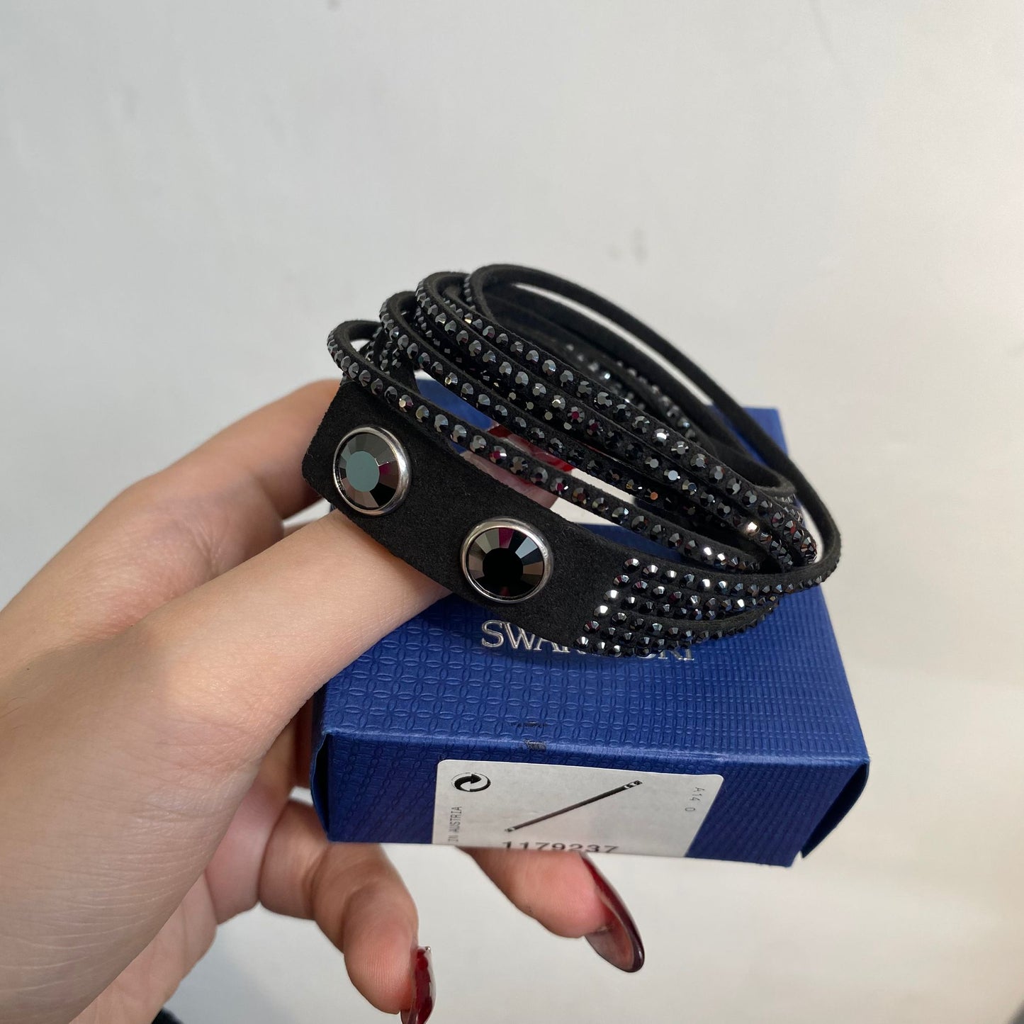SWAROVSKI手帶 有盒
