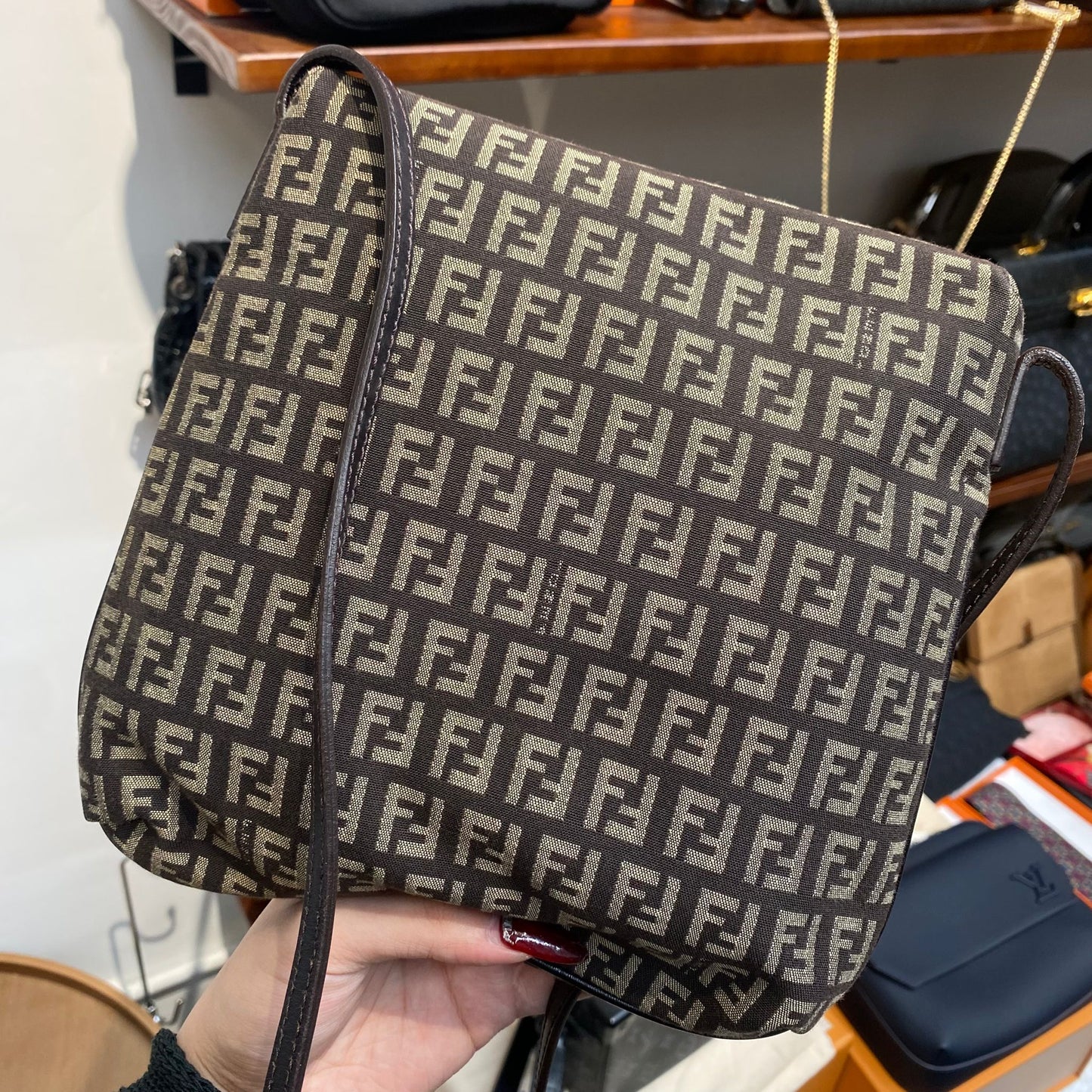 FENDI 老花斜孭袋