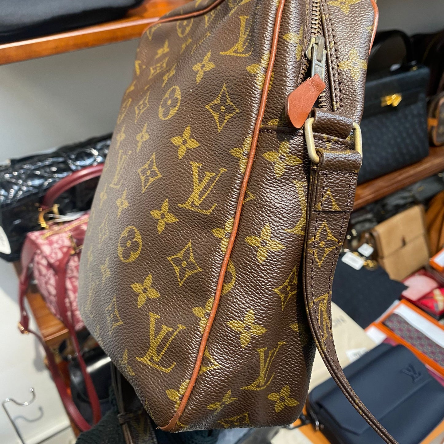 LV 斜孭袋
