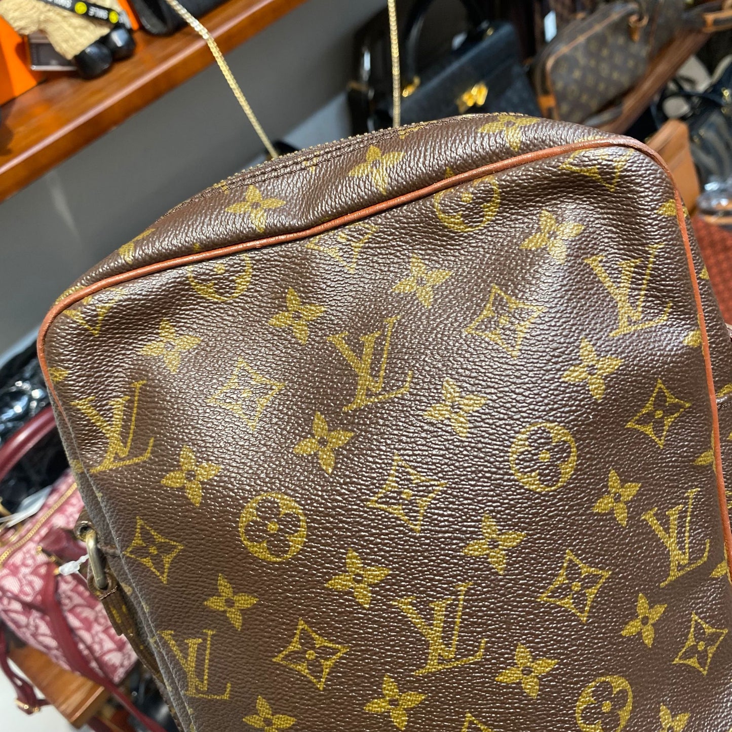LV 斜孭袋