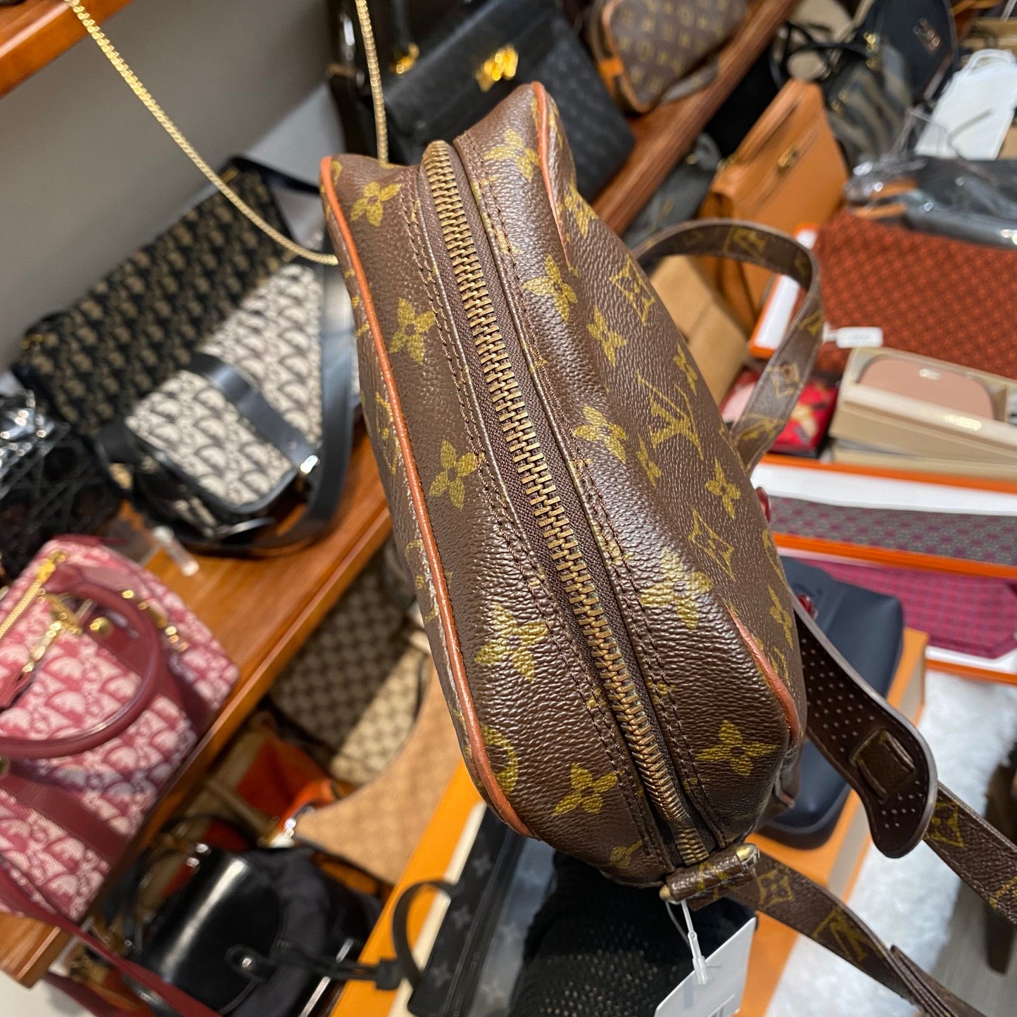 LV 斜孭袋