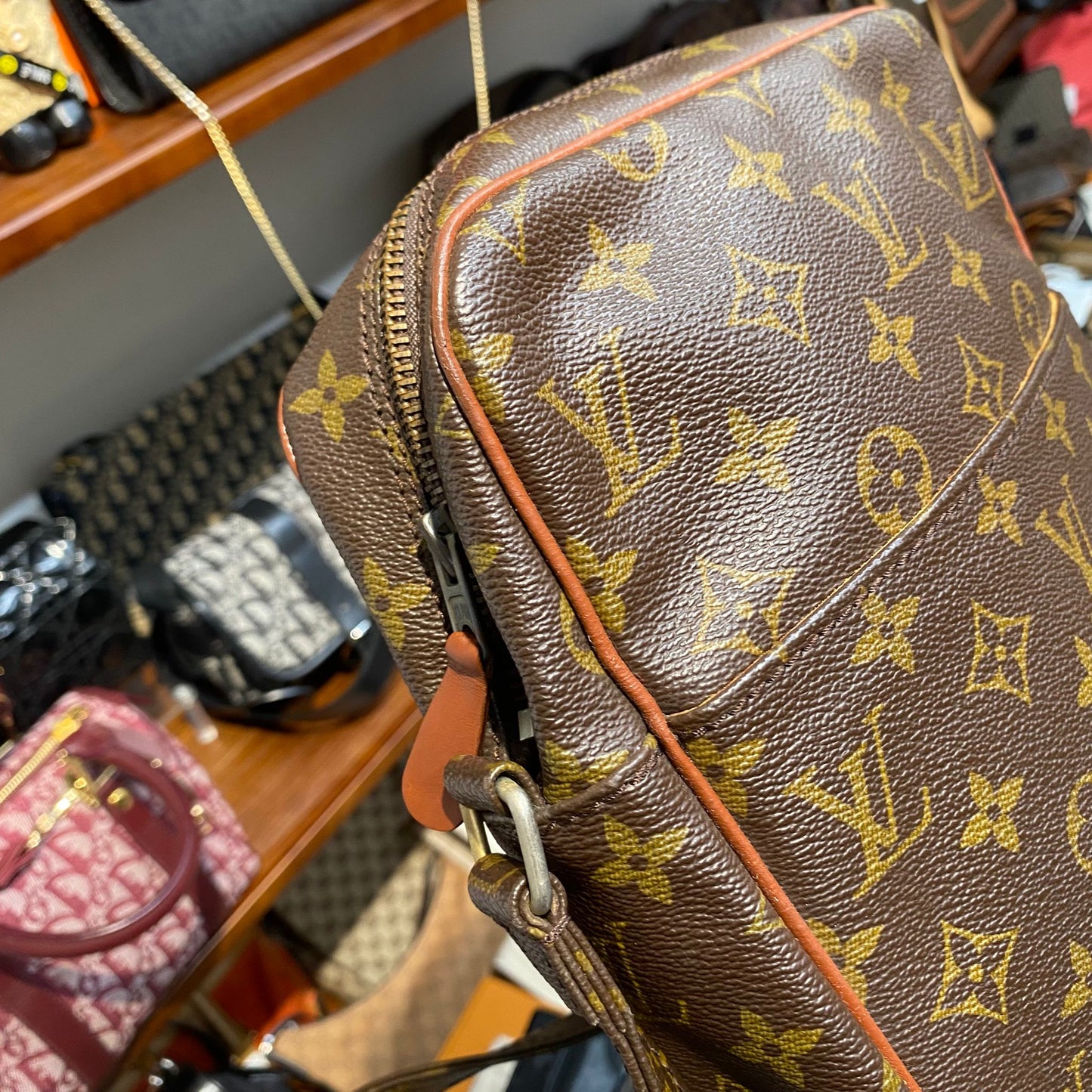 LV 斜孭袋