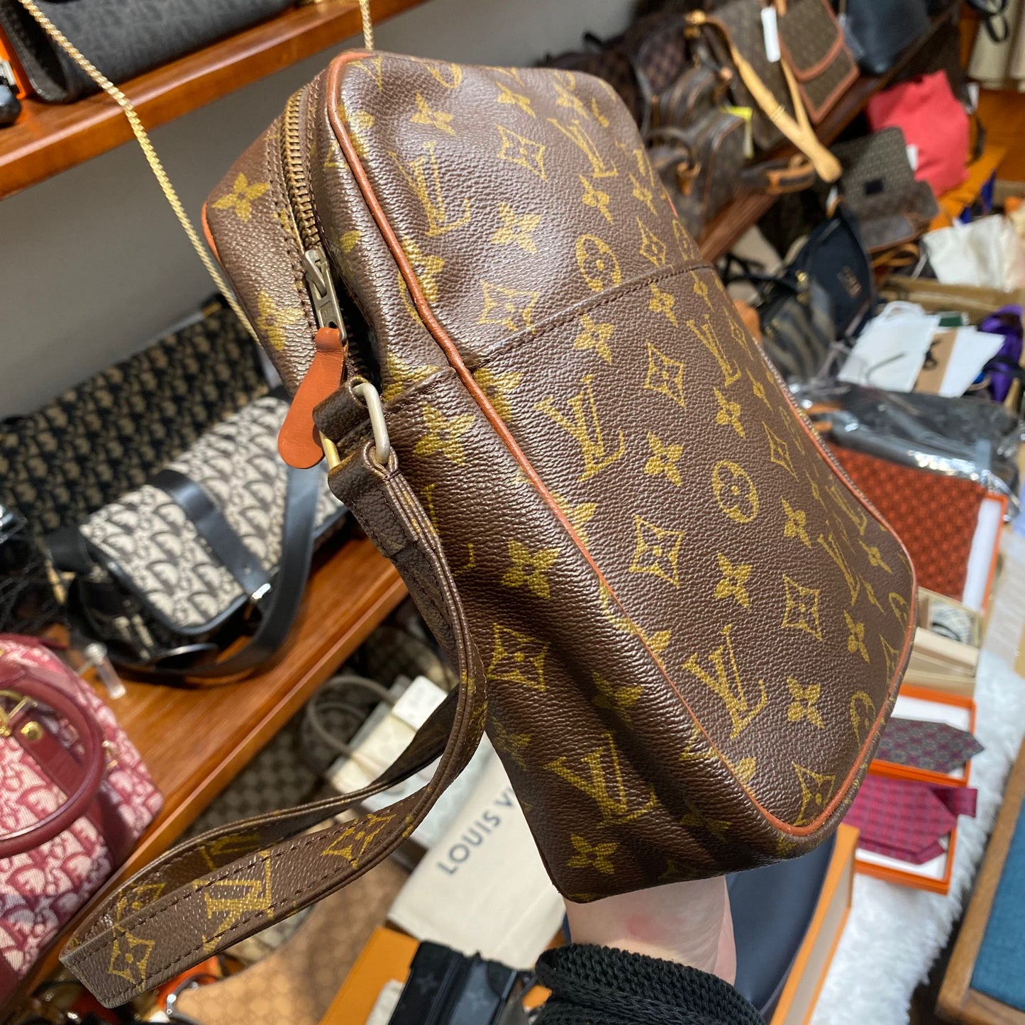 LV 斜孭袋