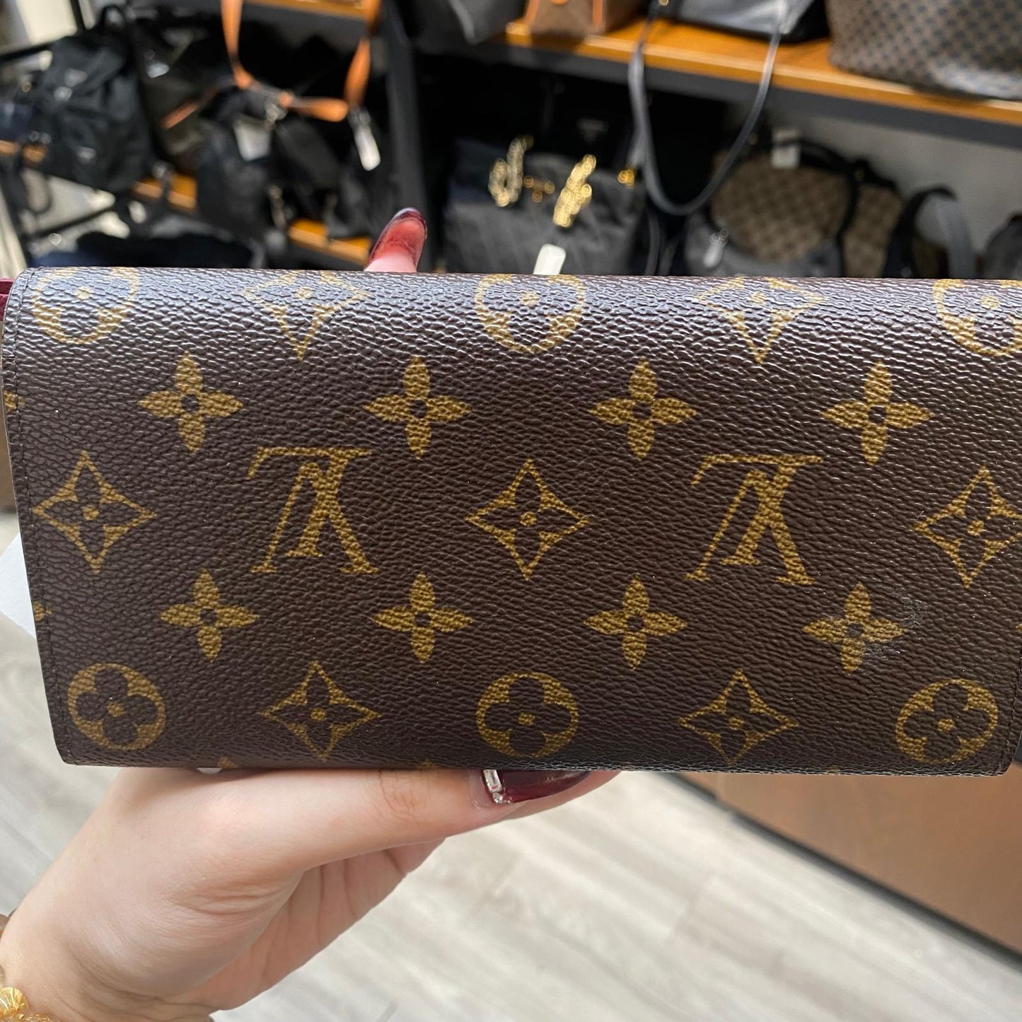 LV老花長銀包