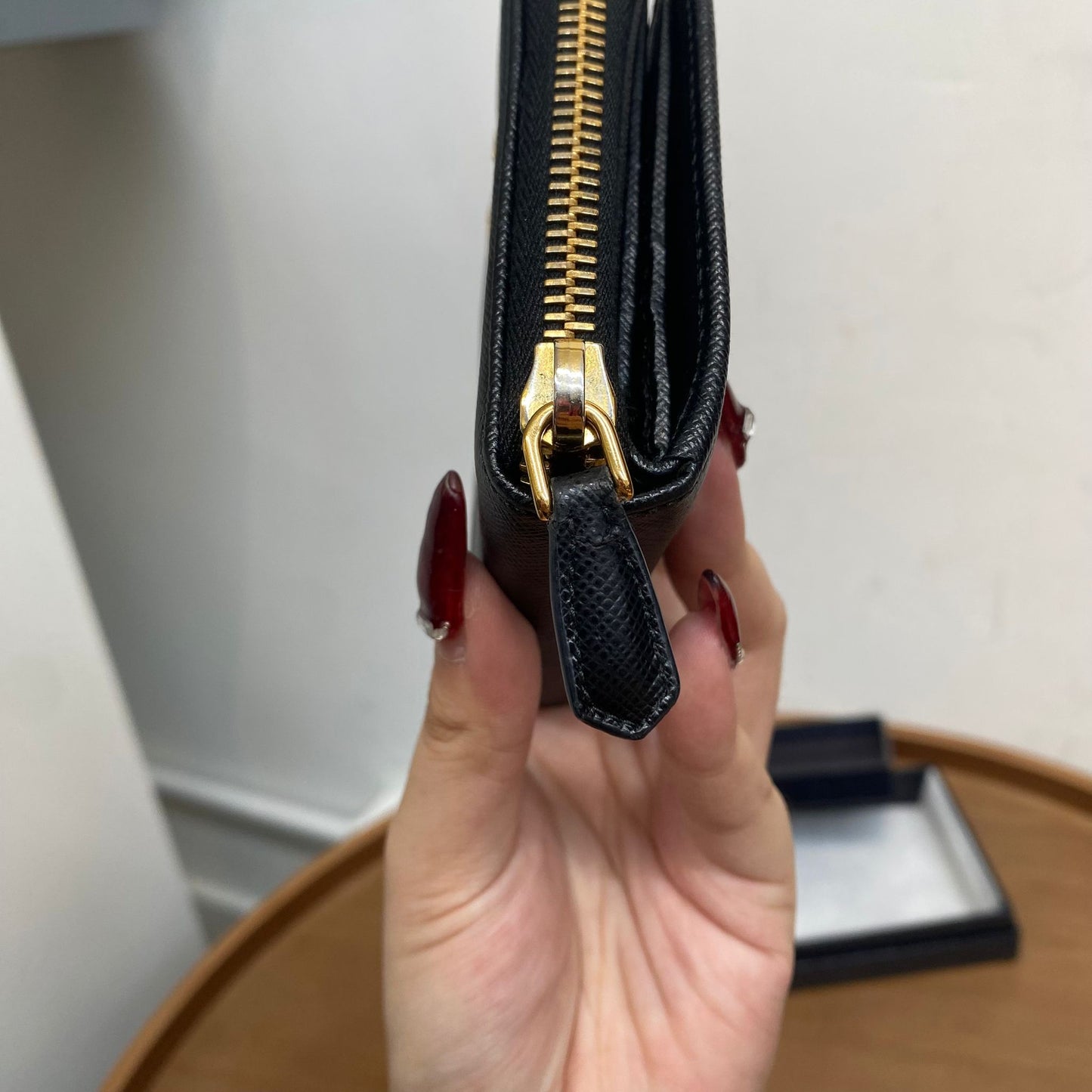 PRADA短銀包 有盒