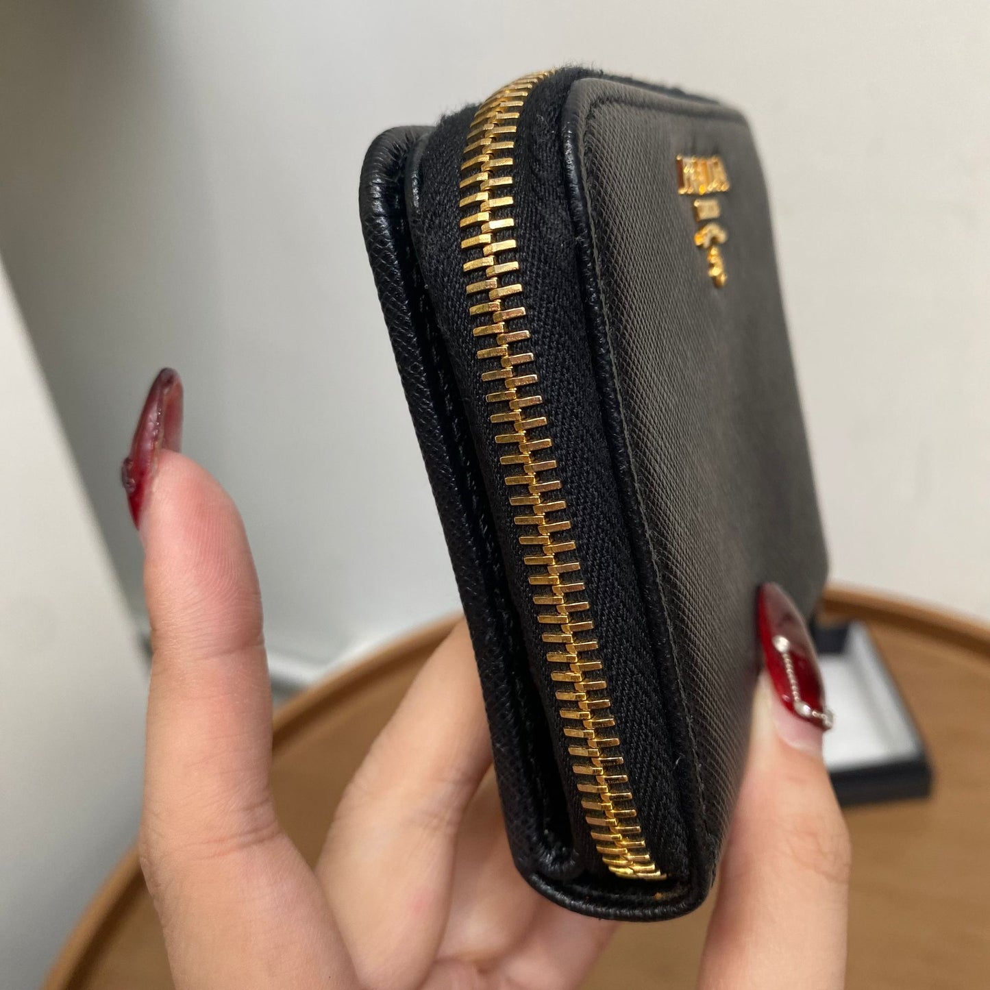 PRADA短銀包 有盒