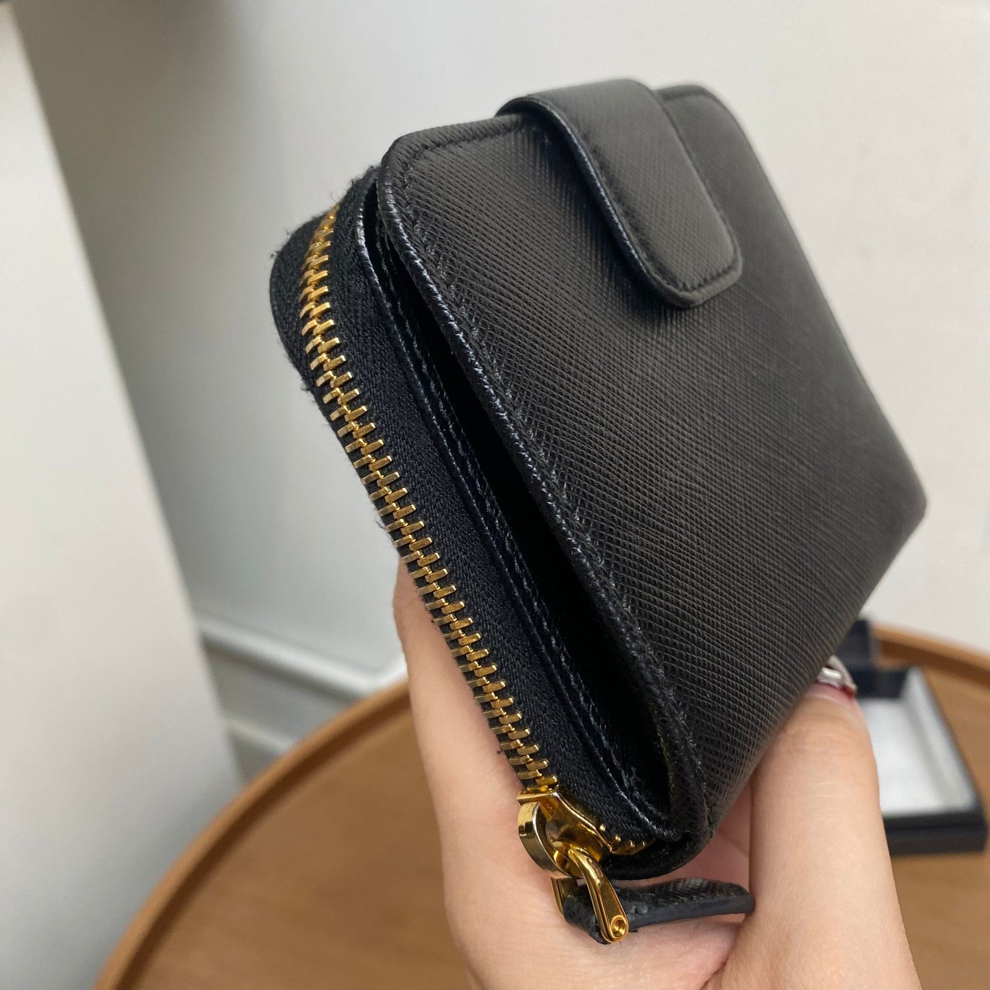 PRADA短銀包 有盒