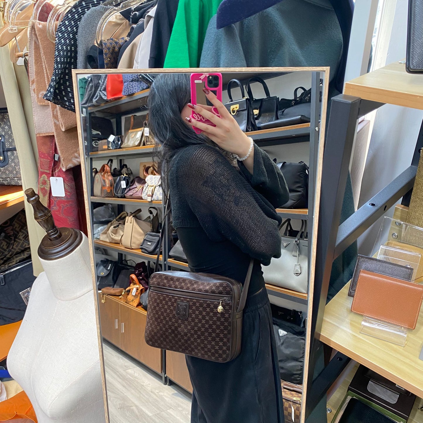 Celine 絨面斜孭袋