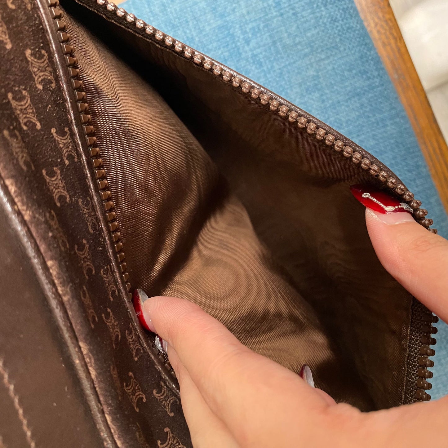 Celine 絨面斜孭袋