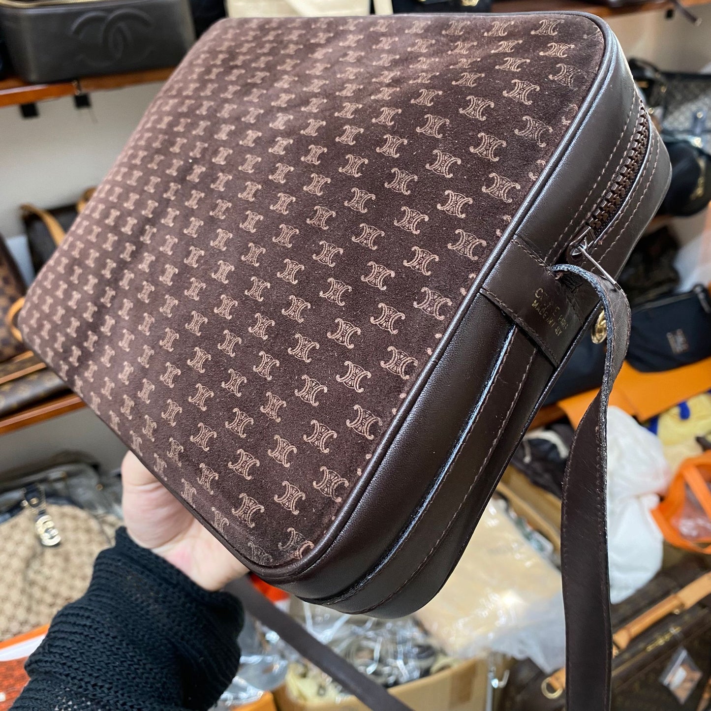 Celine 絨面斜孭袋