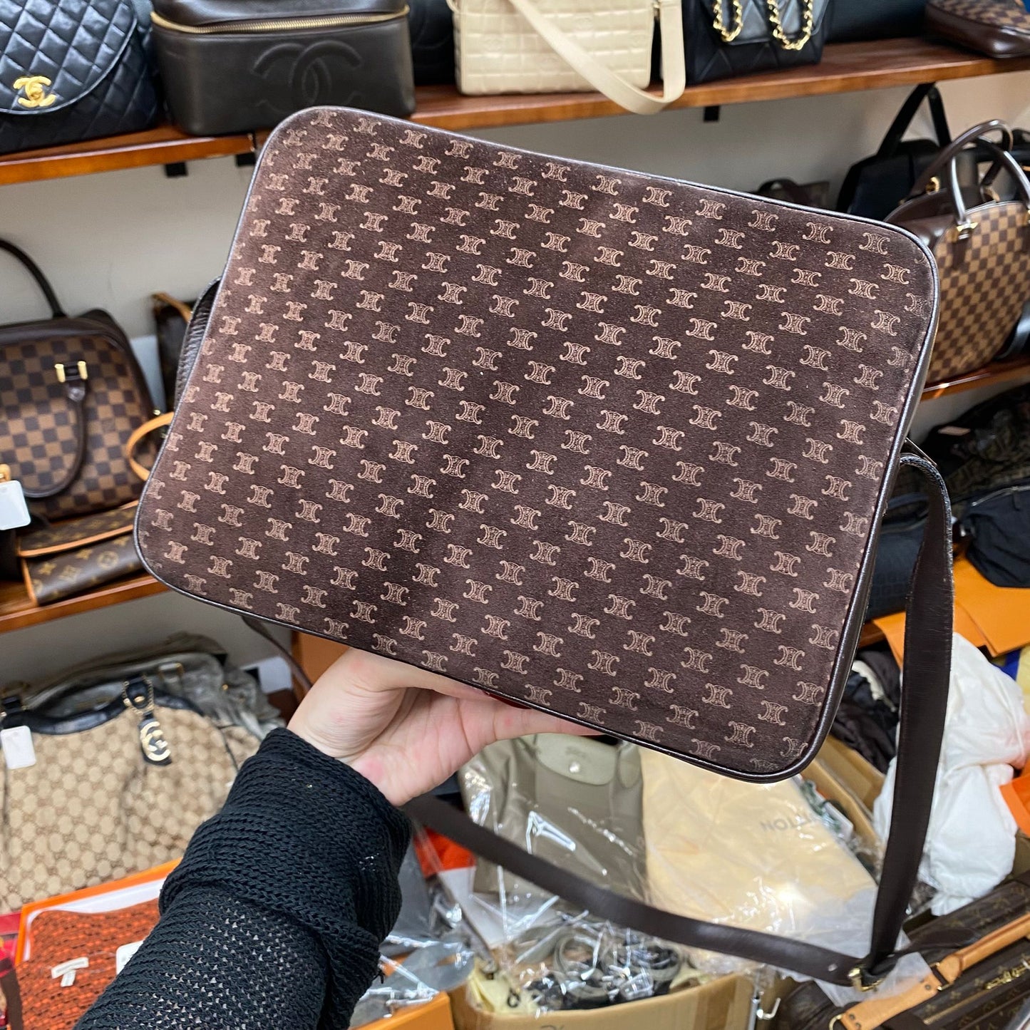 Celine 絨面斜孭袋