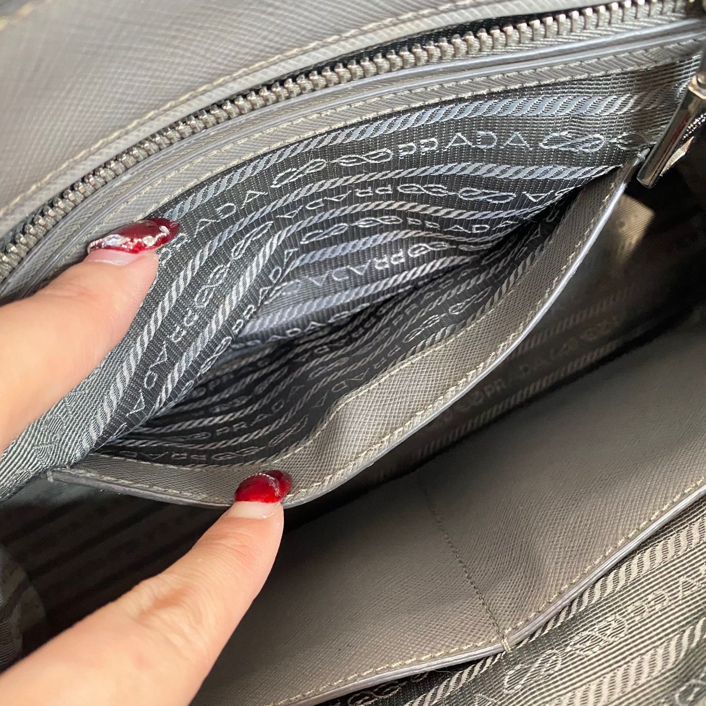 PRADA 3 WAY Tote 灰色