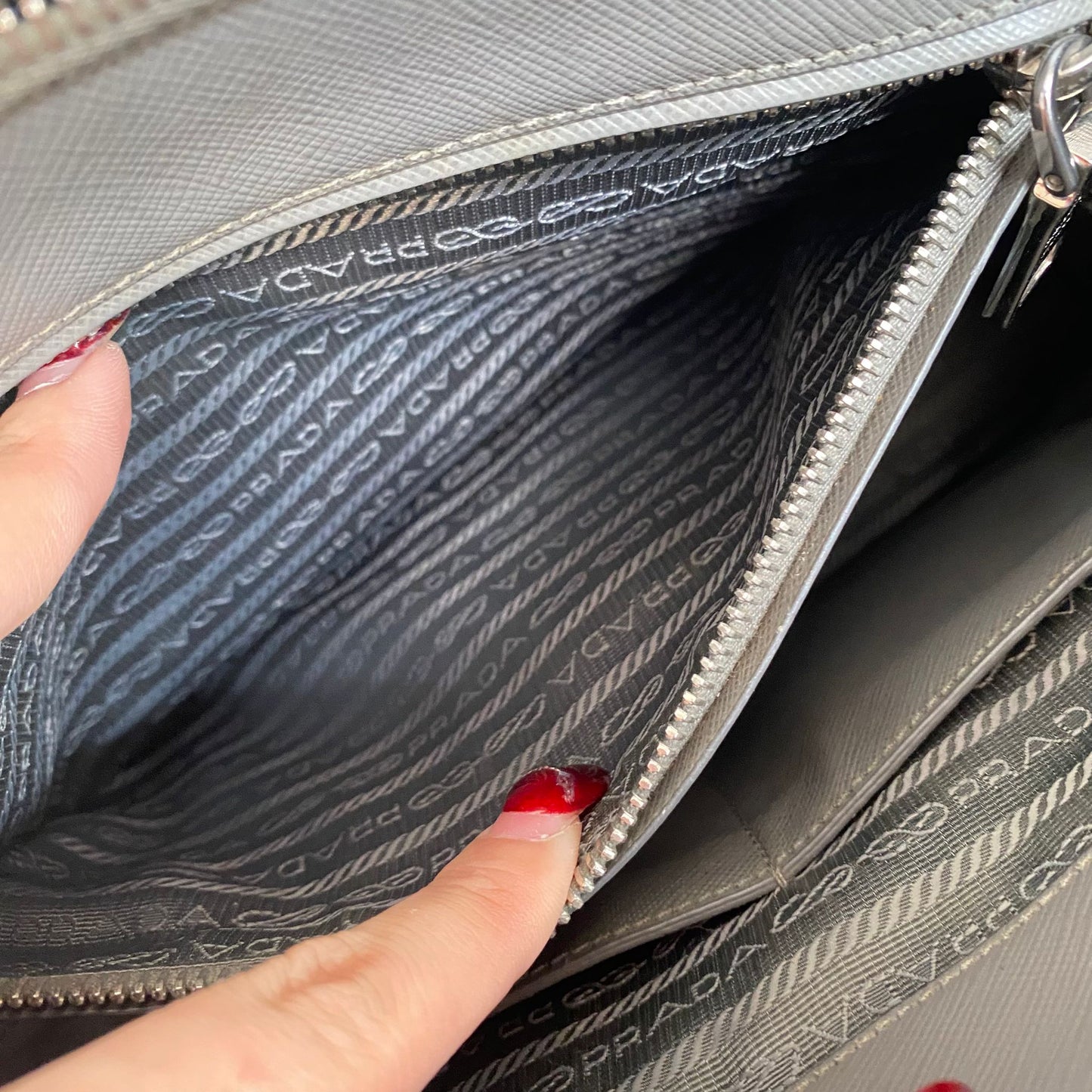 PRADA 3 WAY Tote 灰色