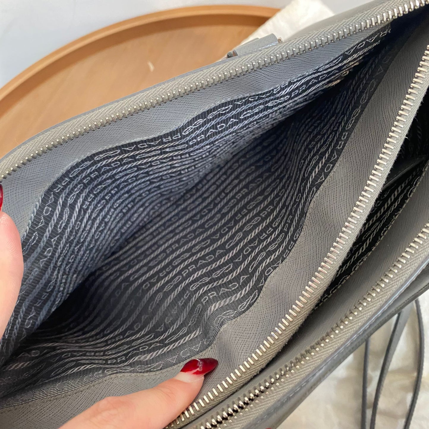 PRADA 3 WAY Tote 灰色