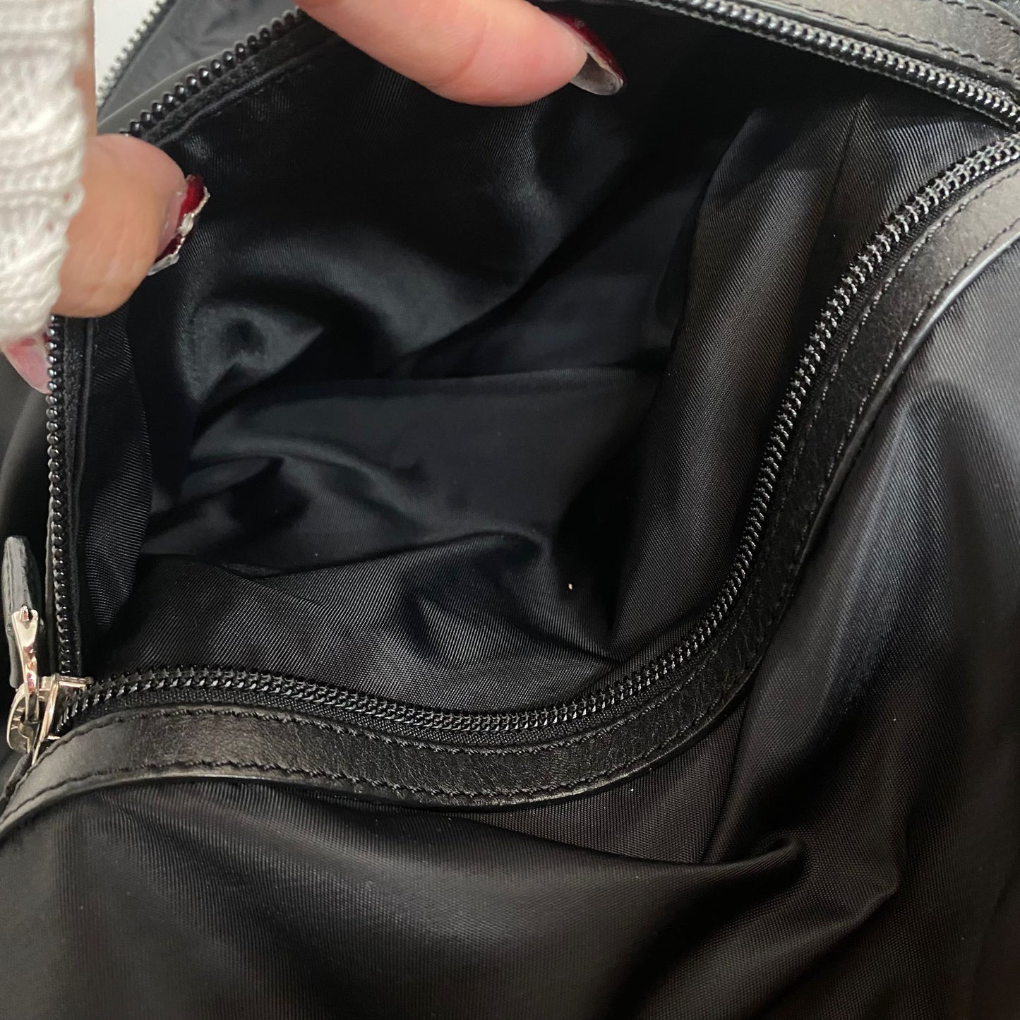 Givenchy迷彩背囊 有塵袋