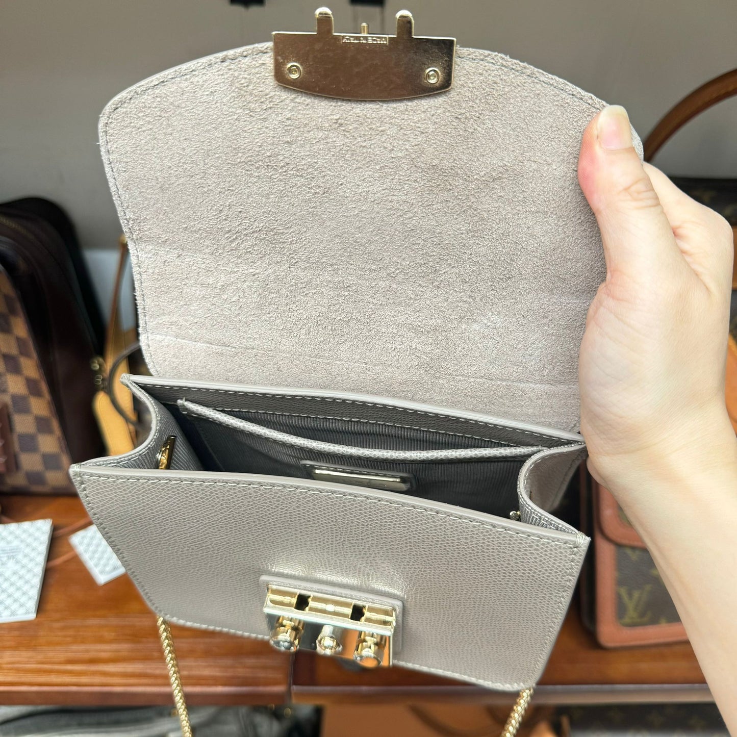 FURLA METROPOLIS 灰色