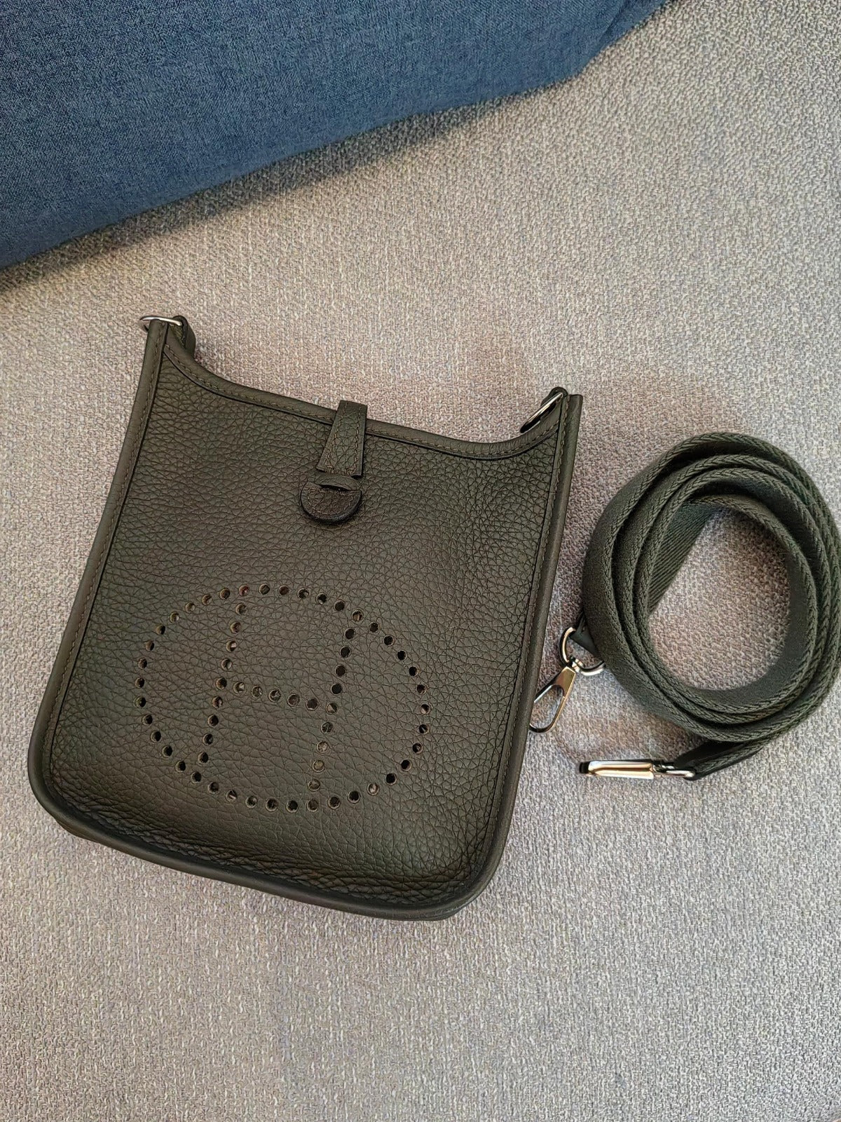 HERME Mini Evelyne 16 Amazone Bag