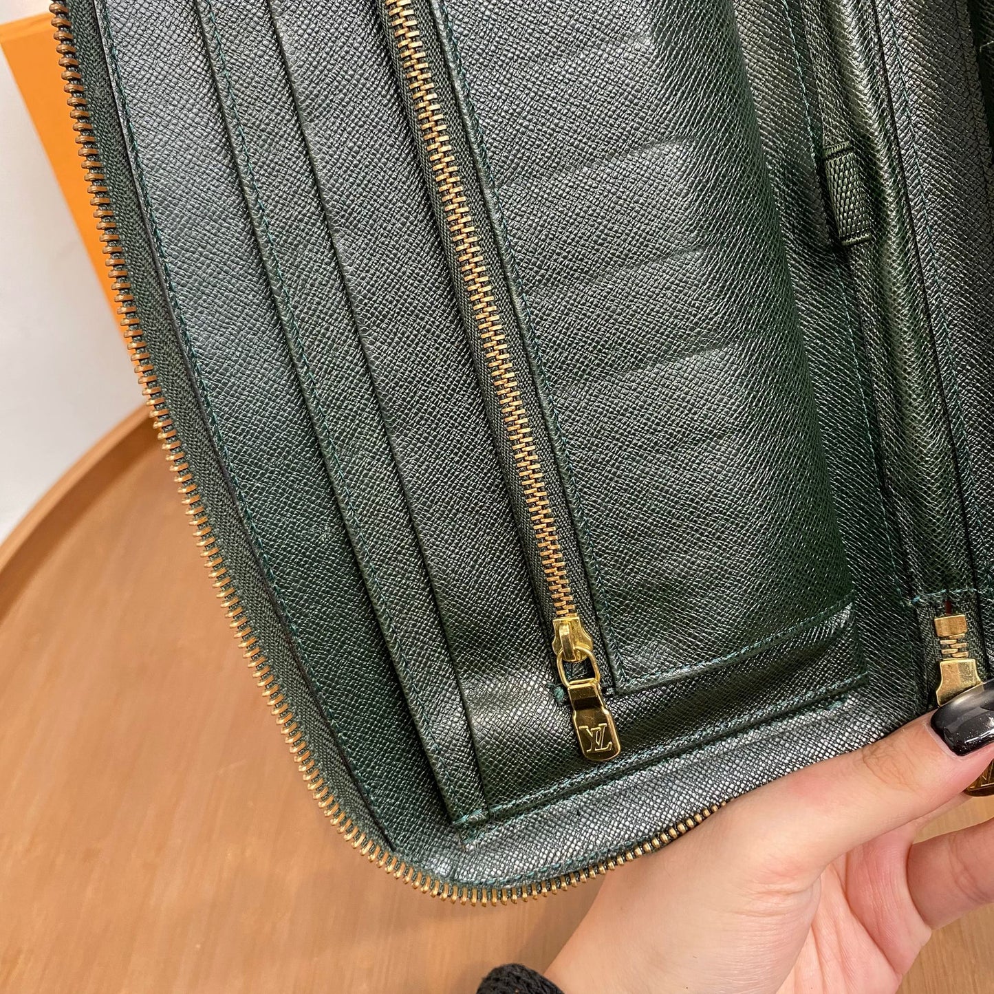 LV Travel Wallet 有盒