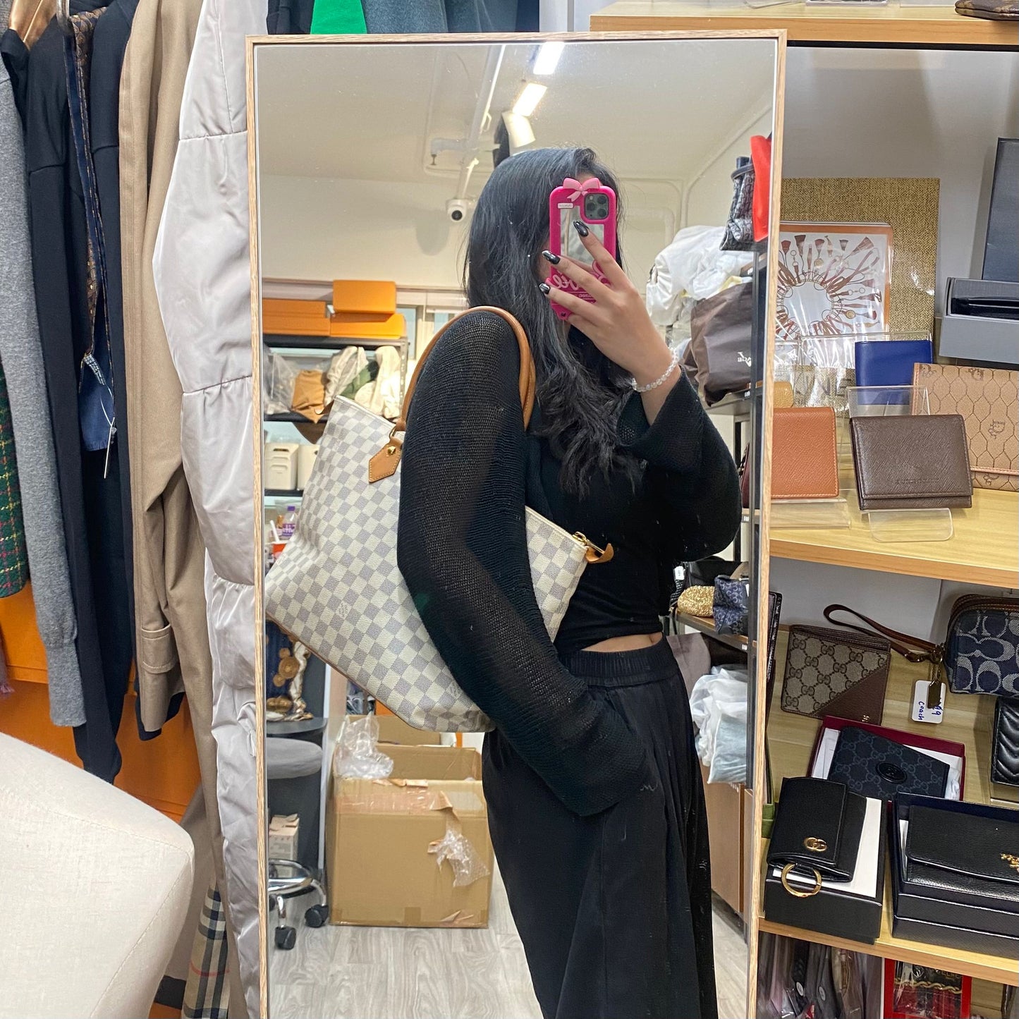 LV 白棋盤 TOTE