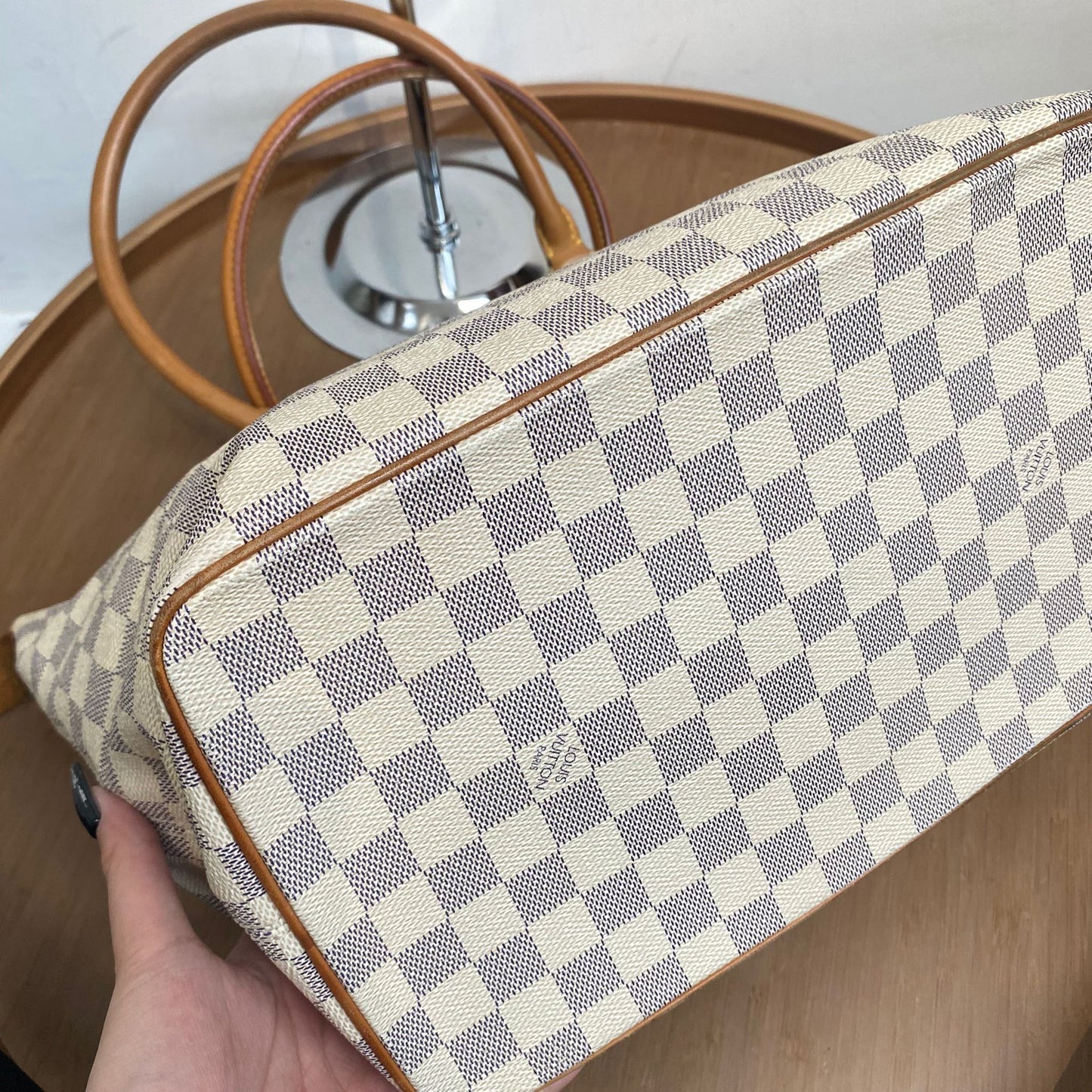 LV 白棋盤 TOTE