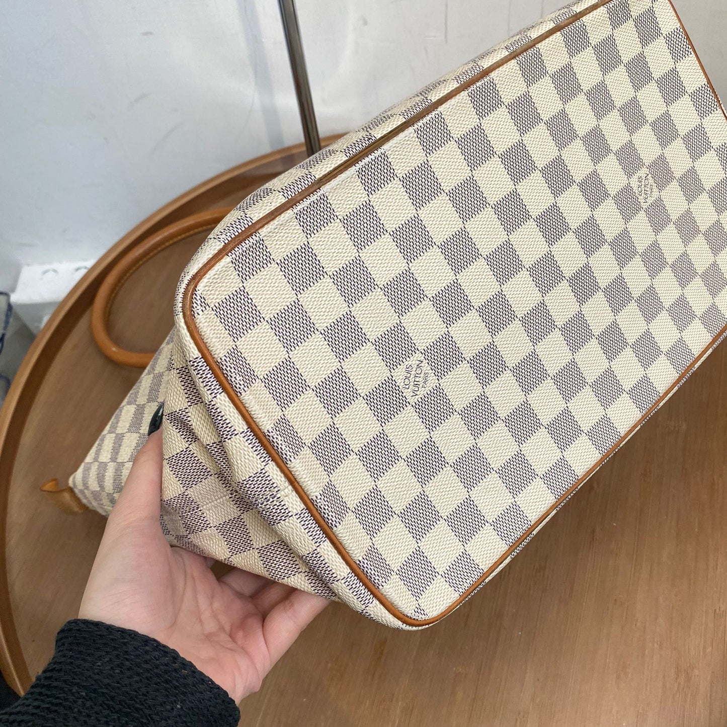 LV 白棋盤 TOTE