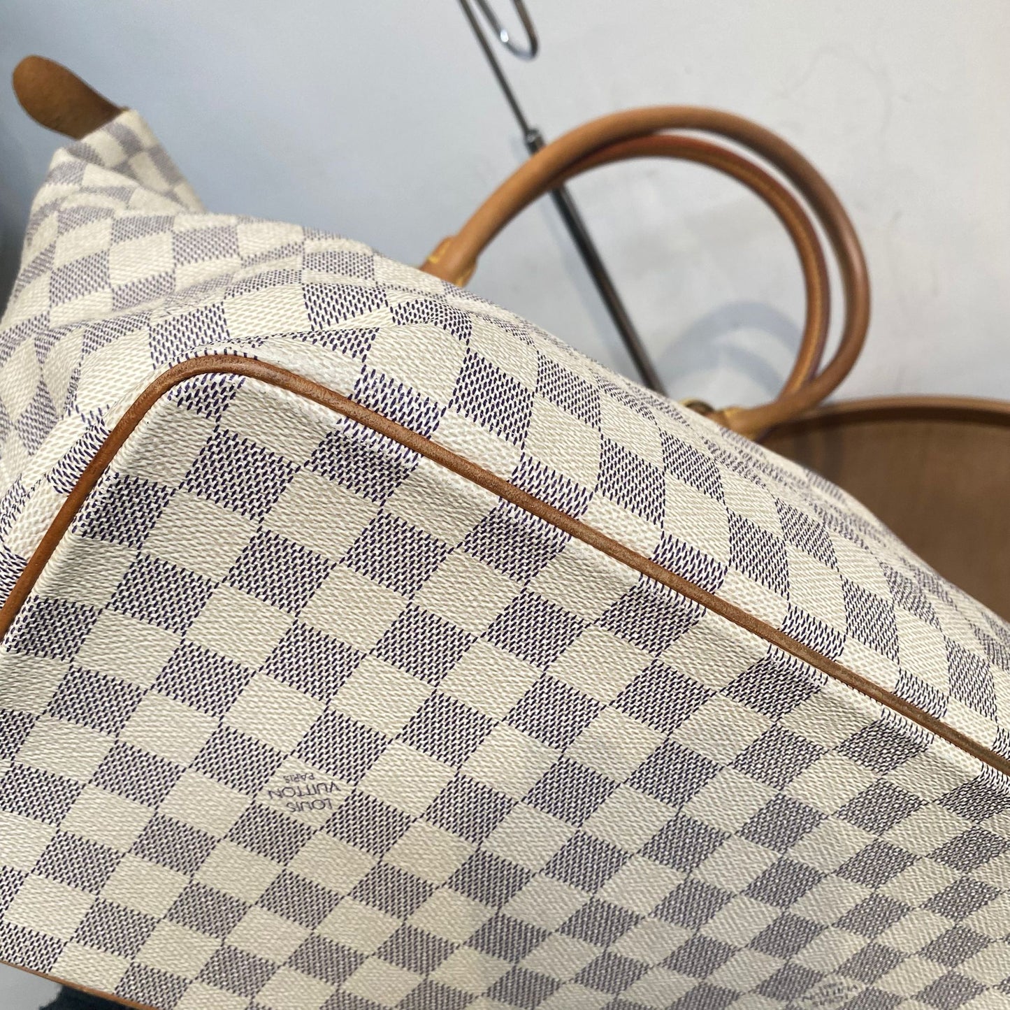 LV 白棋盤 TOTE