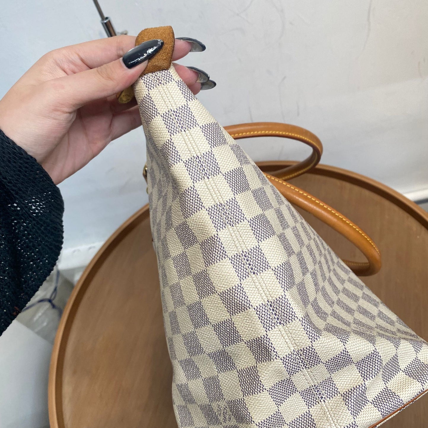 LV 白棋盤 TOTE