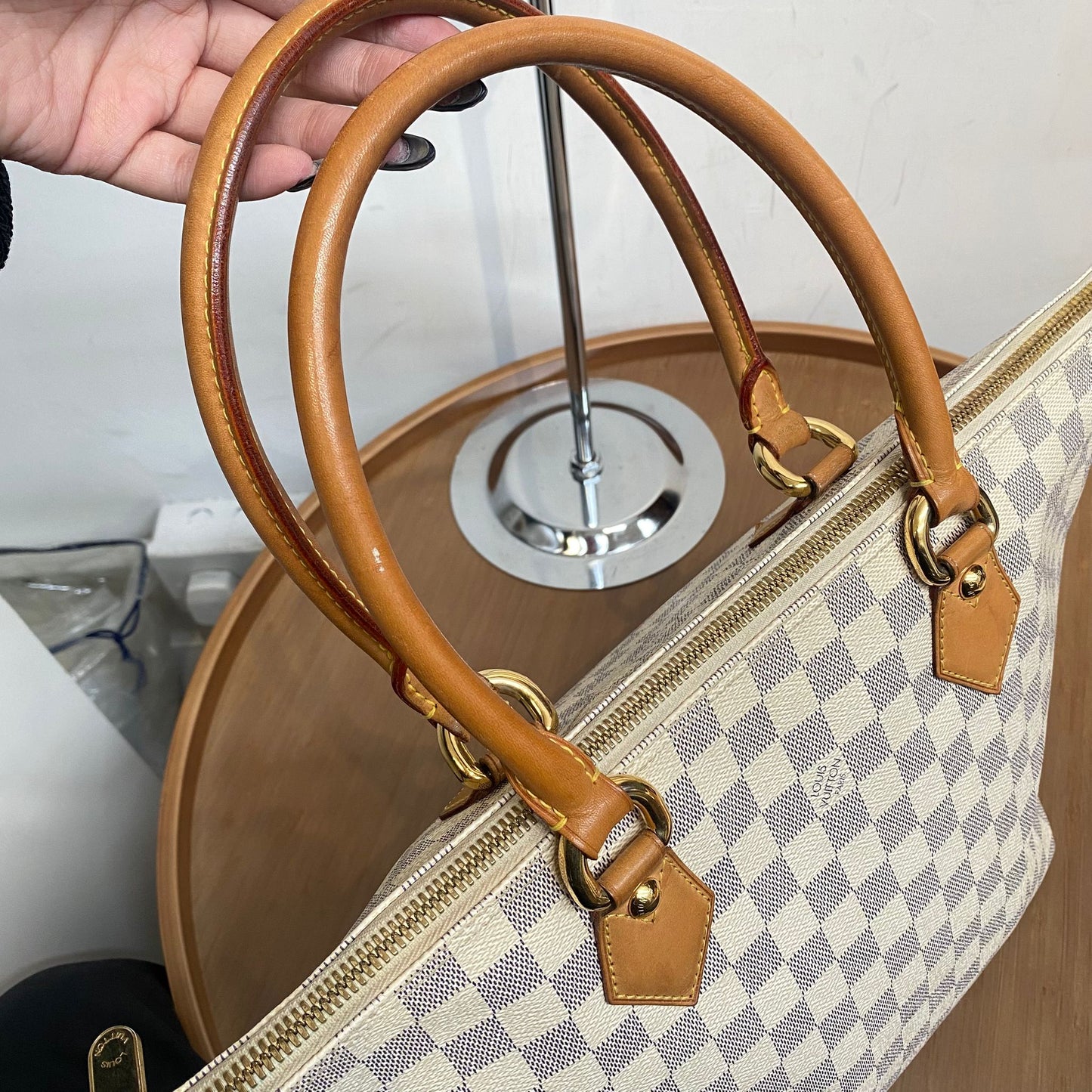 LV 白棋盤 TOTE