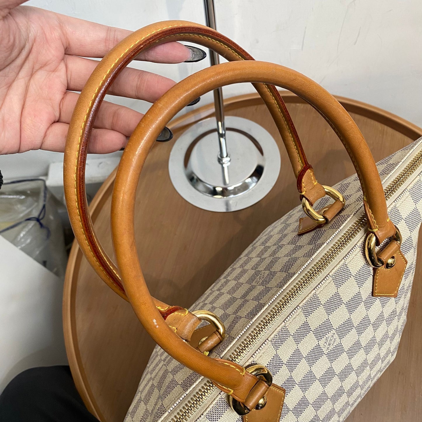 LV 白棋盤 TOTE