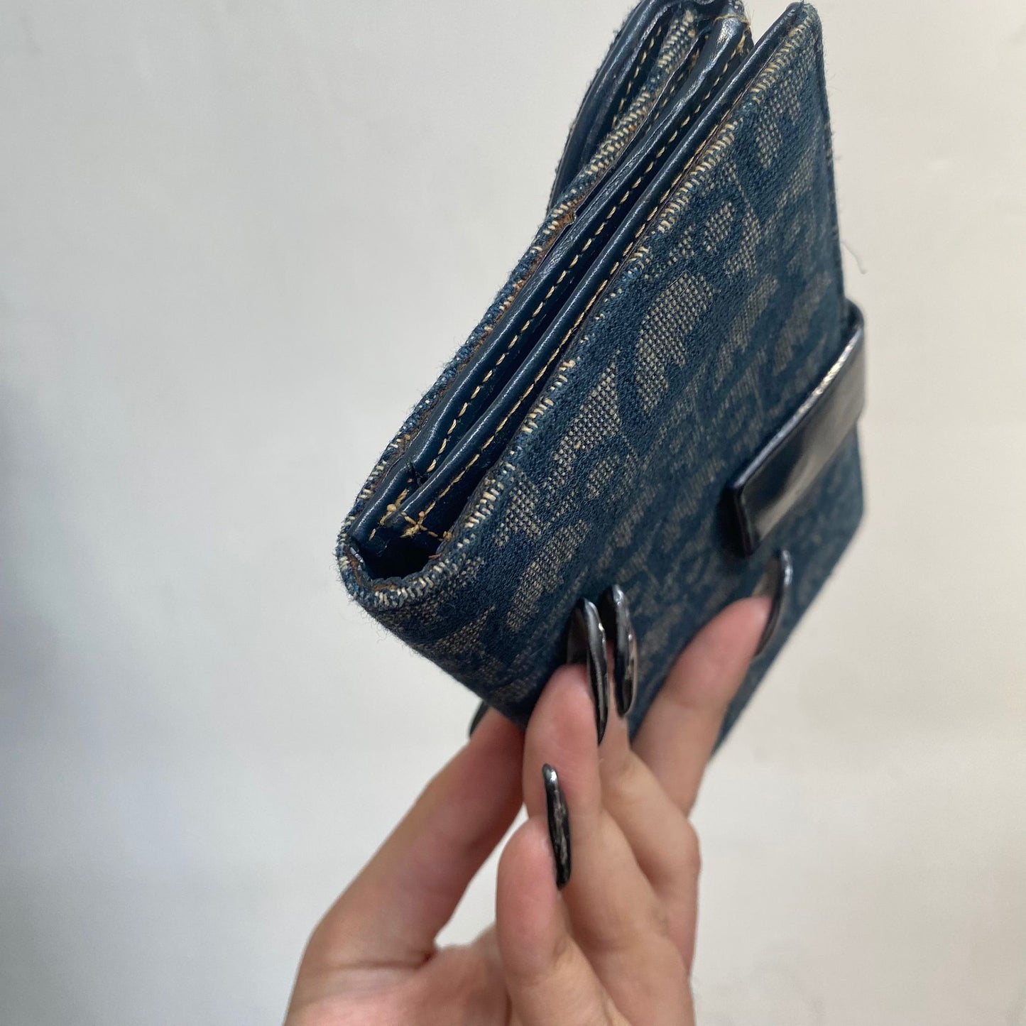 DIOR老花長銀包