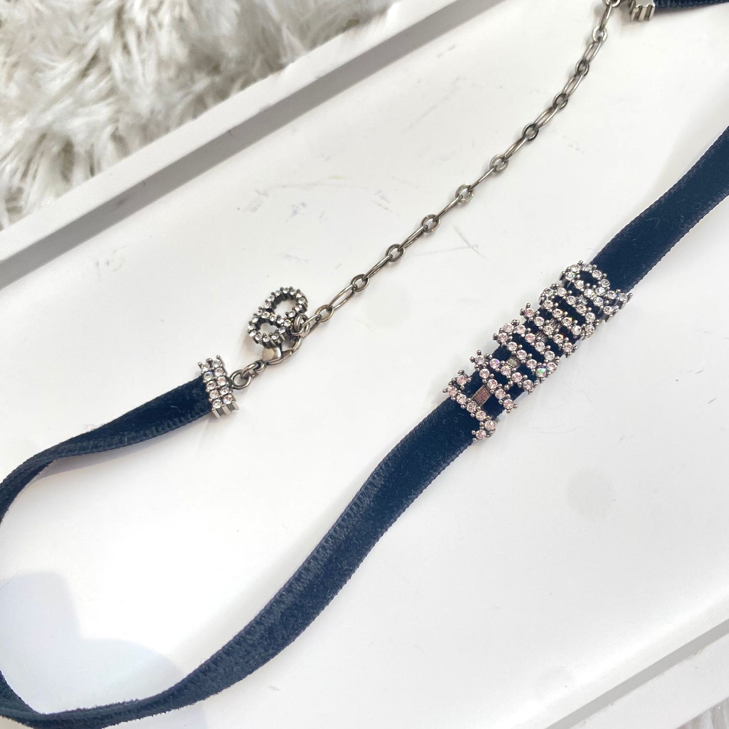 DIOR CHOKER